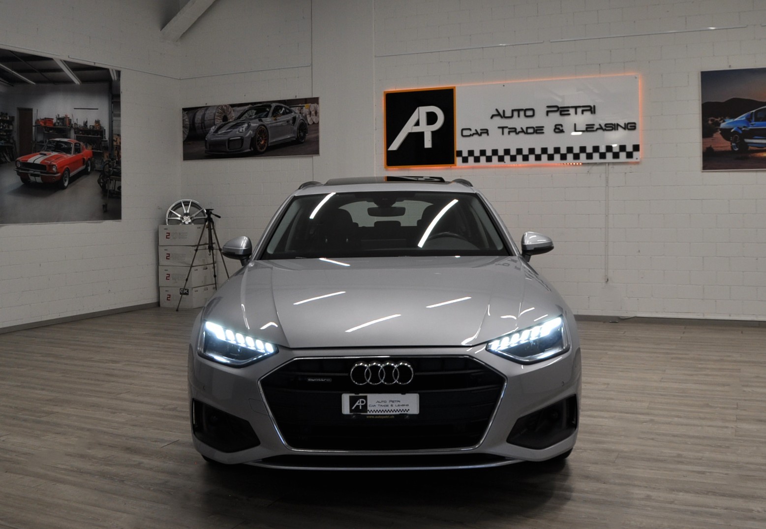 AUDI A4 Avant 40 TDI Attraction quattro S-tronic-image-7