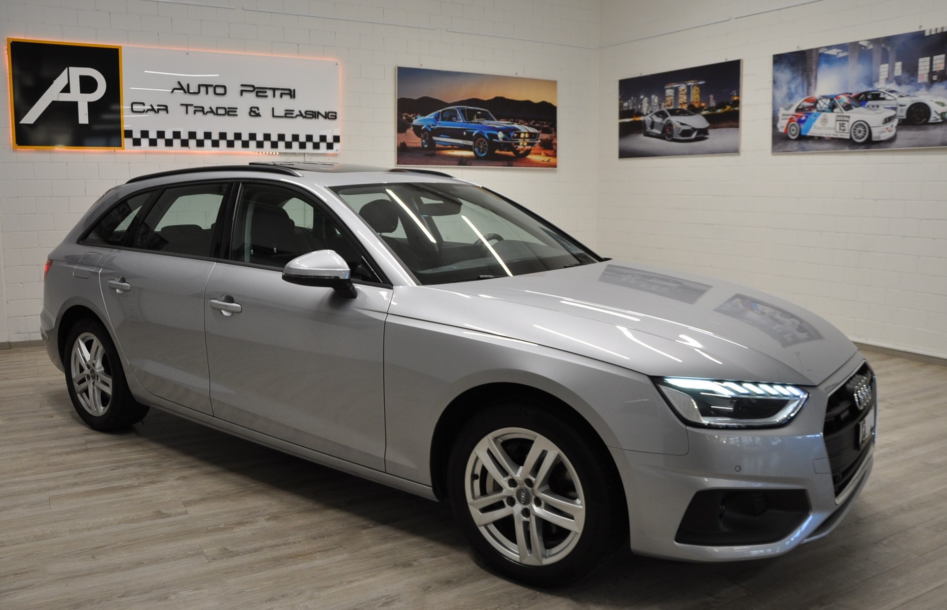 AUDI A4 Avant 40 TDI Attraction quattro S-tronic-image-5