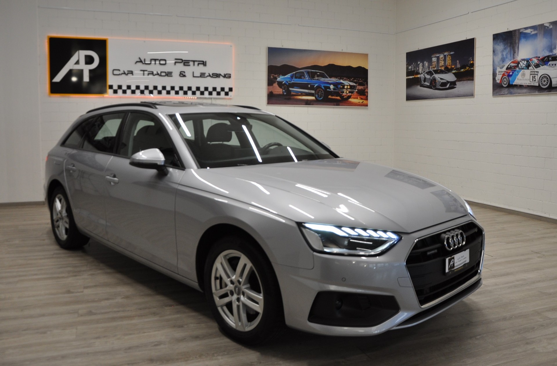 AUDI A4 Avant 40 TDI Attraction quattro S-tronic-image-6
