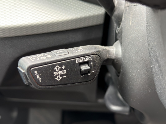 AUDI Q2 40 TFSI adv Attra qu-image-11