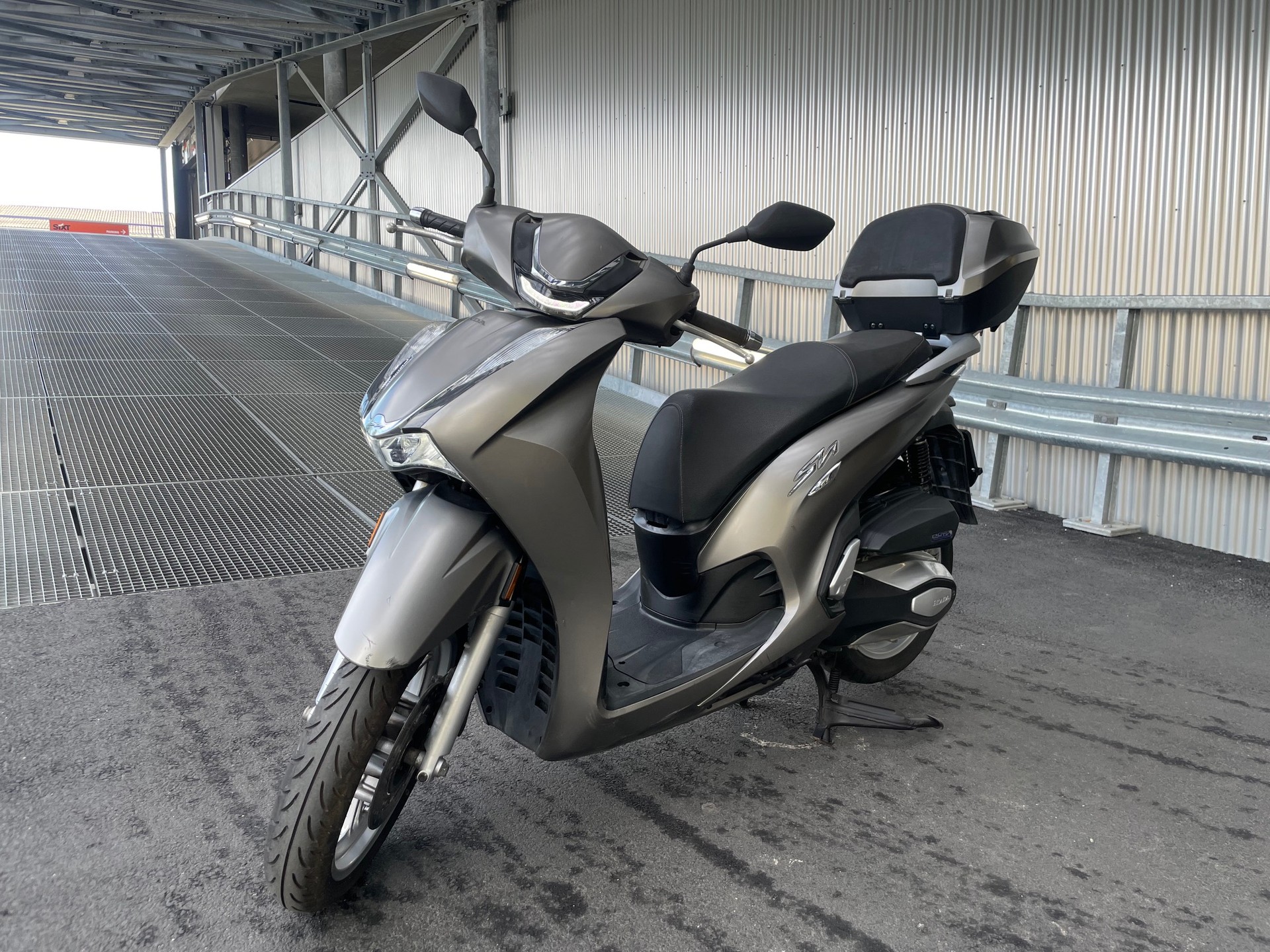 HONDA SH 350-image-2