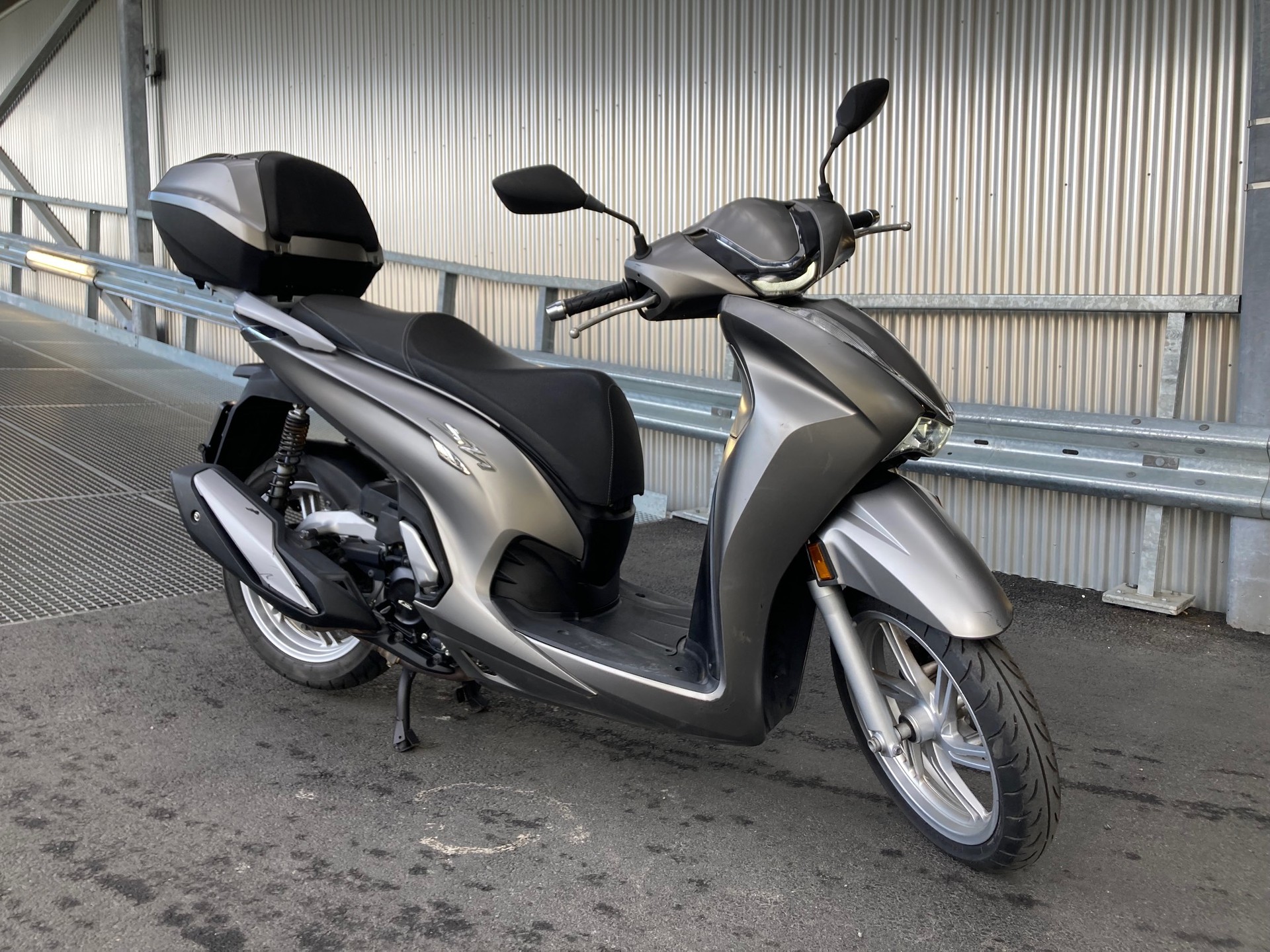 HONDA SH 350-image-0