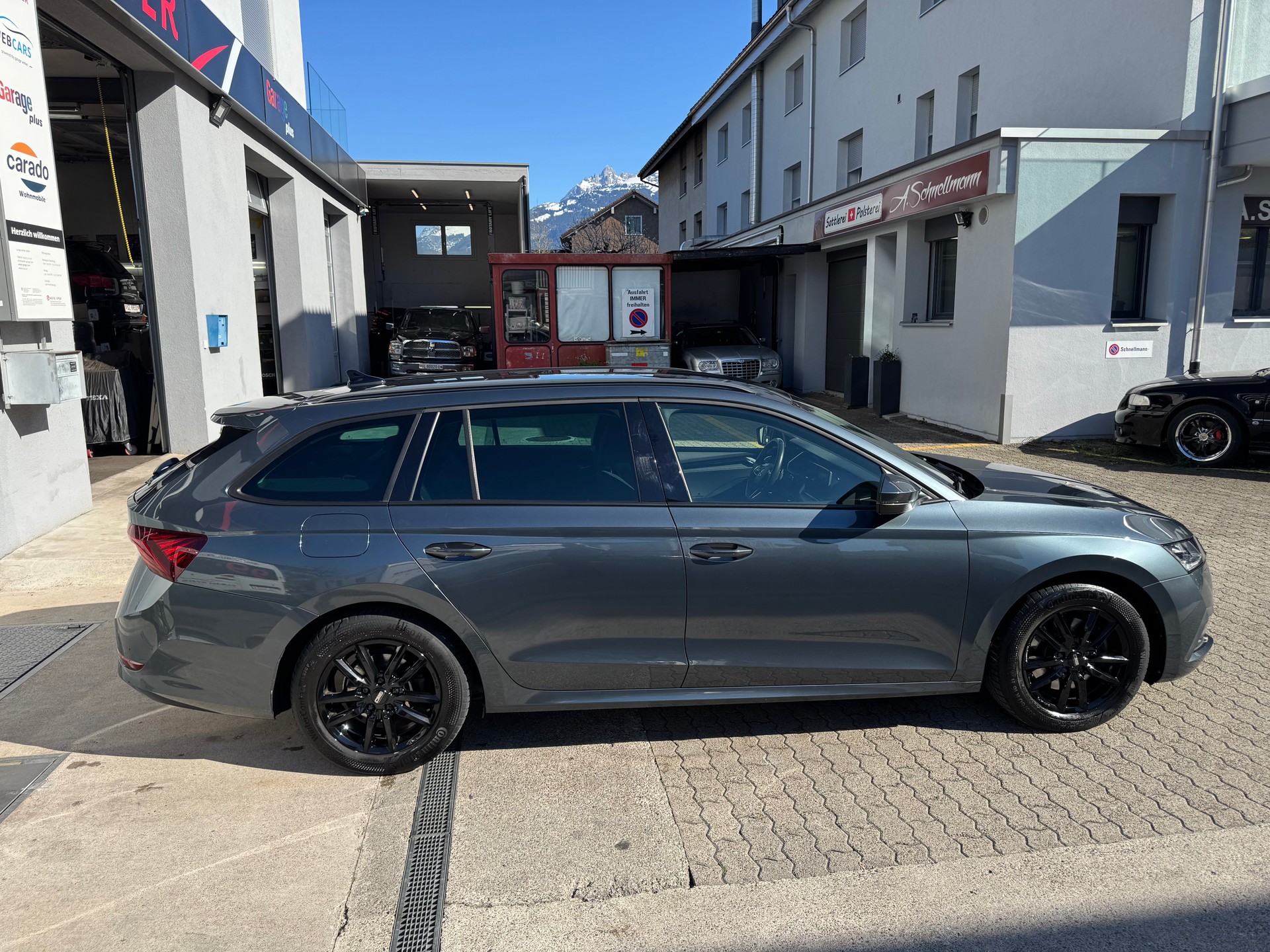 SKODA Octavia Combi 2.0 TDI DSG Ambition 4x4-image-3