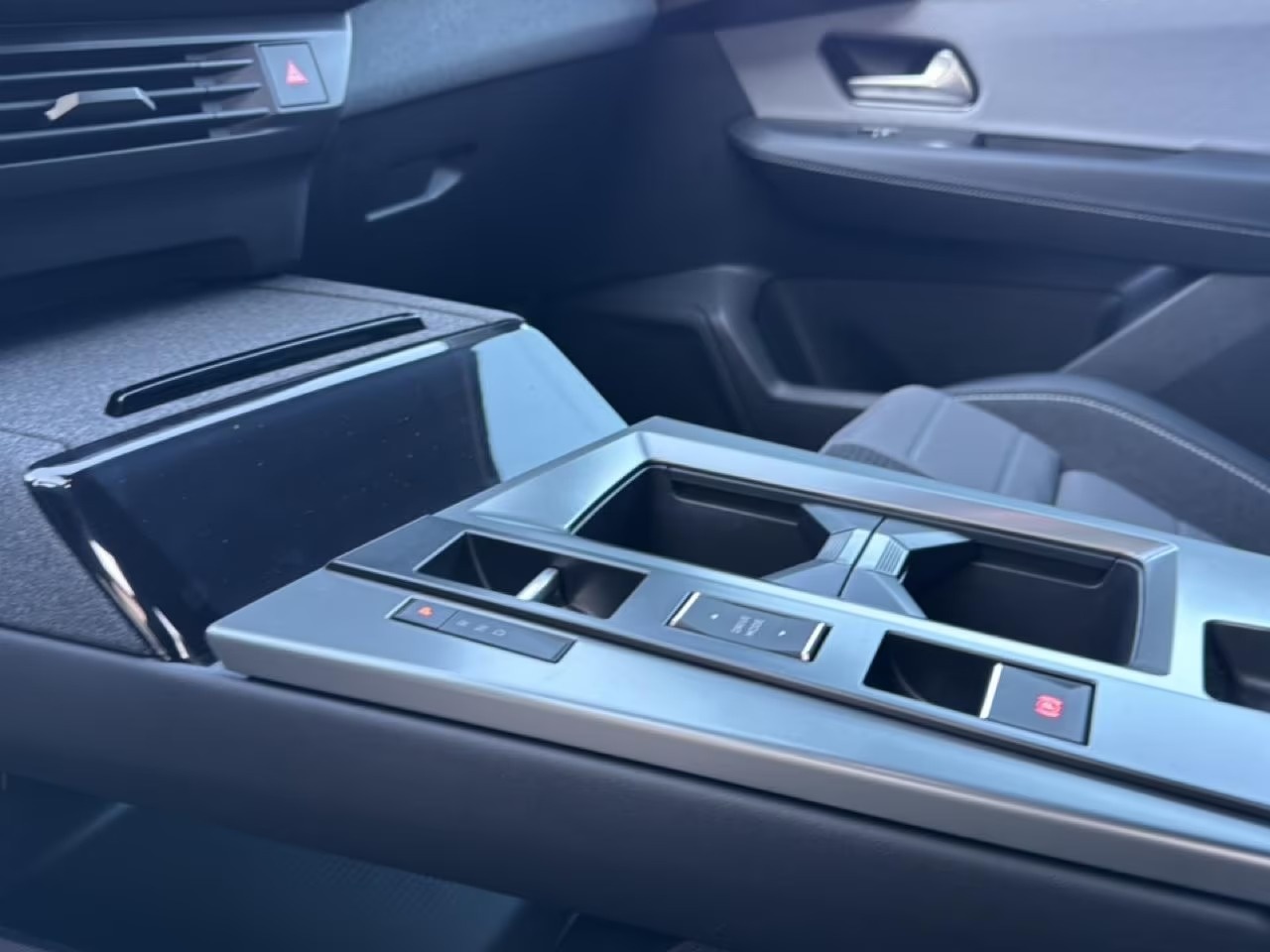 OPEL Grandland-e GS Anhängerkupplung-image-52