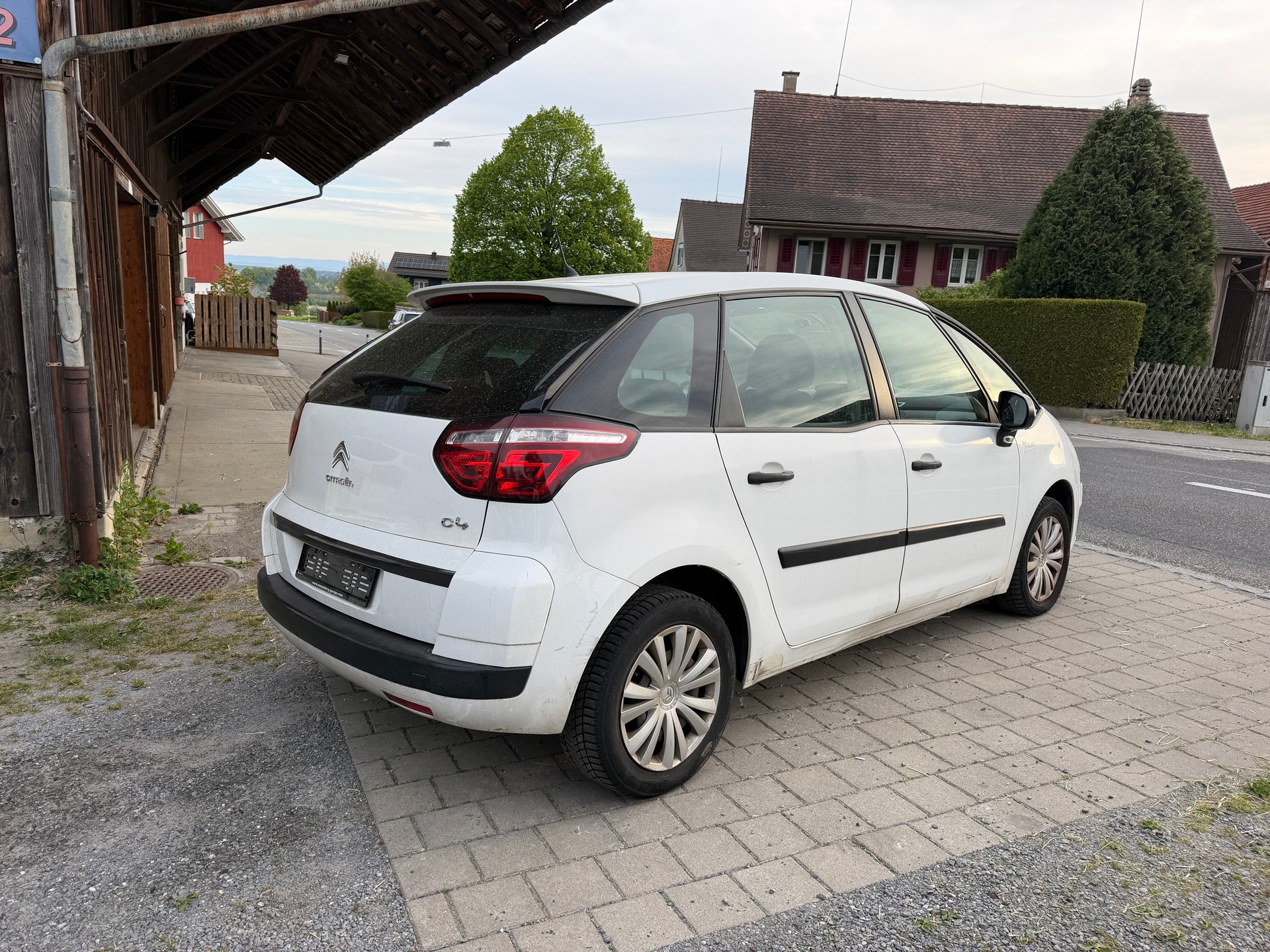 CITROEN C4 Picasso 1.6i 16V Attraction-image-5