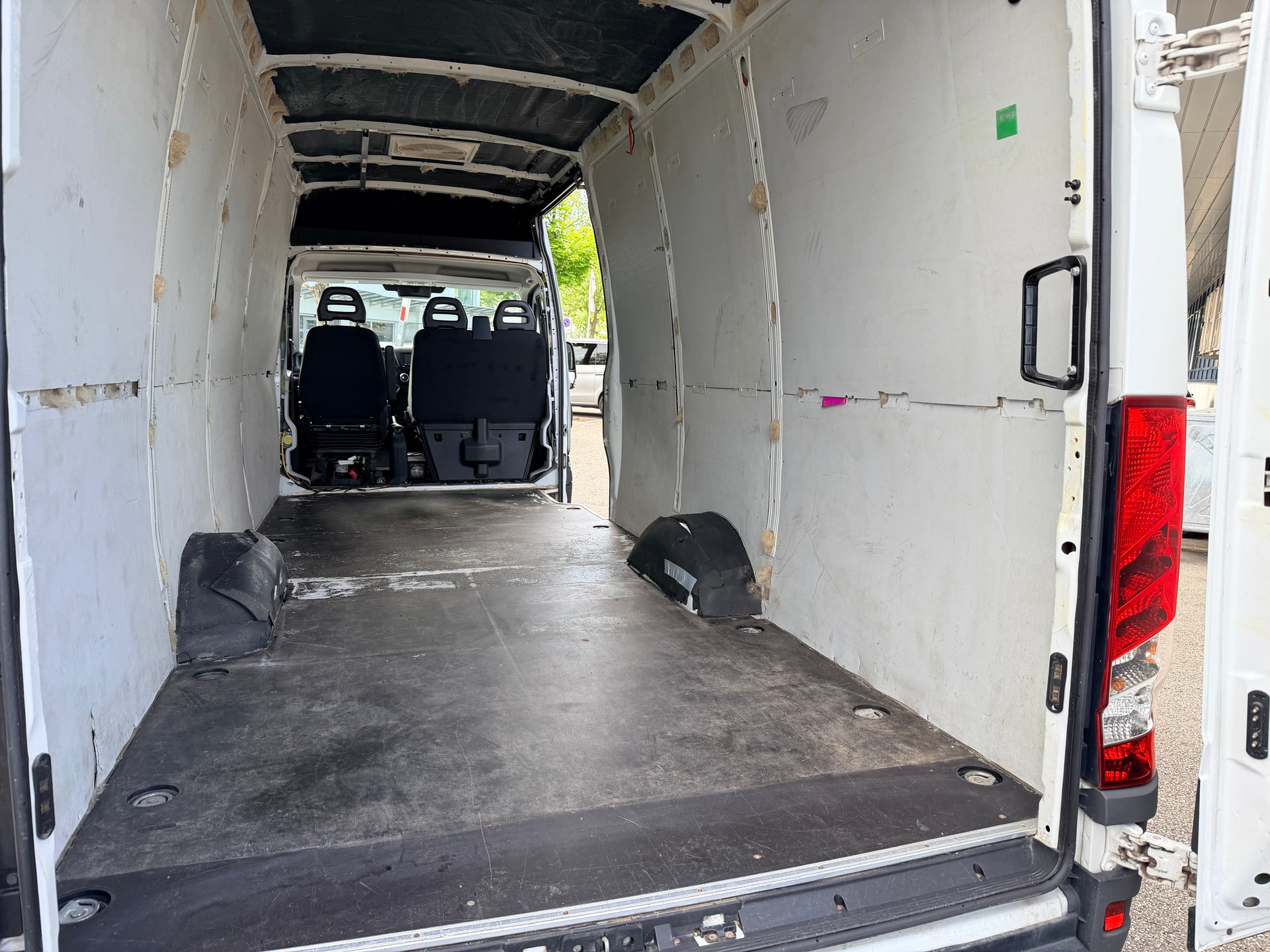 IVECO 35 S 16 A8 VL-image-11
