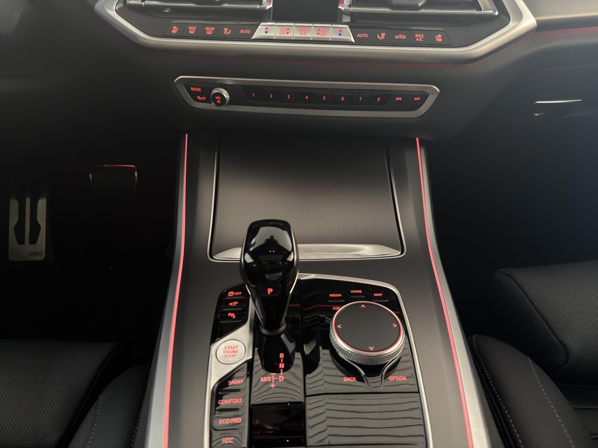 BMW X5 xDrive 40d MSport-image-15
