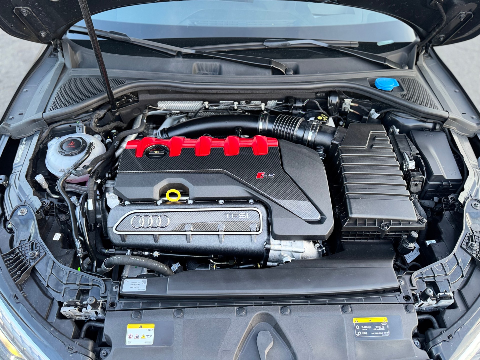 AUDI RS3 Limousine 2.5 TSI quattro S-tronic ° Vollausstattung inkl. Carbon RS Exterieur °-image-25