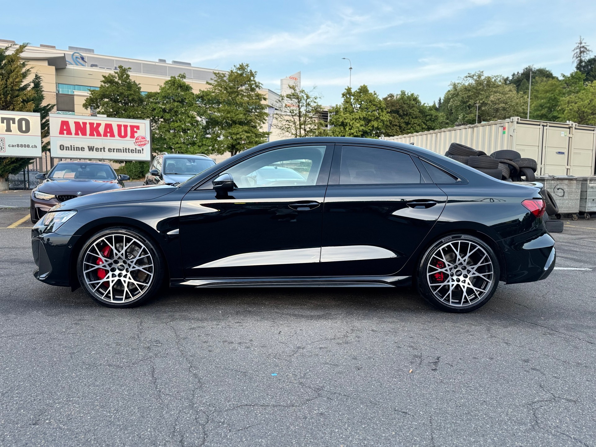 AUDI RS3 Limousine 2.5 TSI quattro S-tronic ° Vollausstattung inkl. Carbon RS Exterieur °-image-6