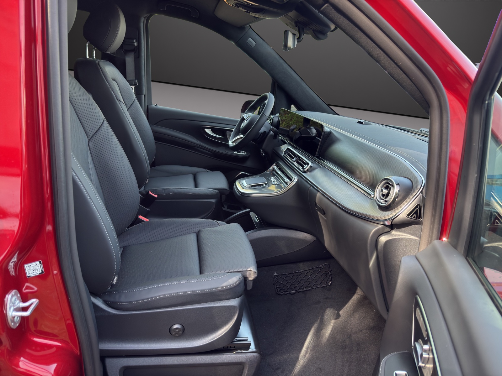 MERCEDES-BENZ V 300 d lang 4Matic Swiss Edition 9G-Tronic-image-9