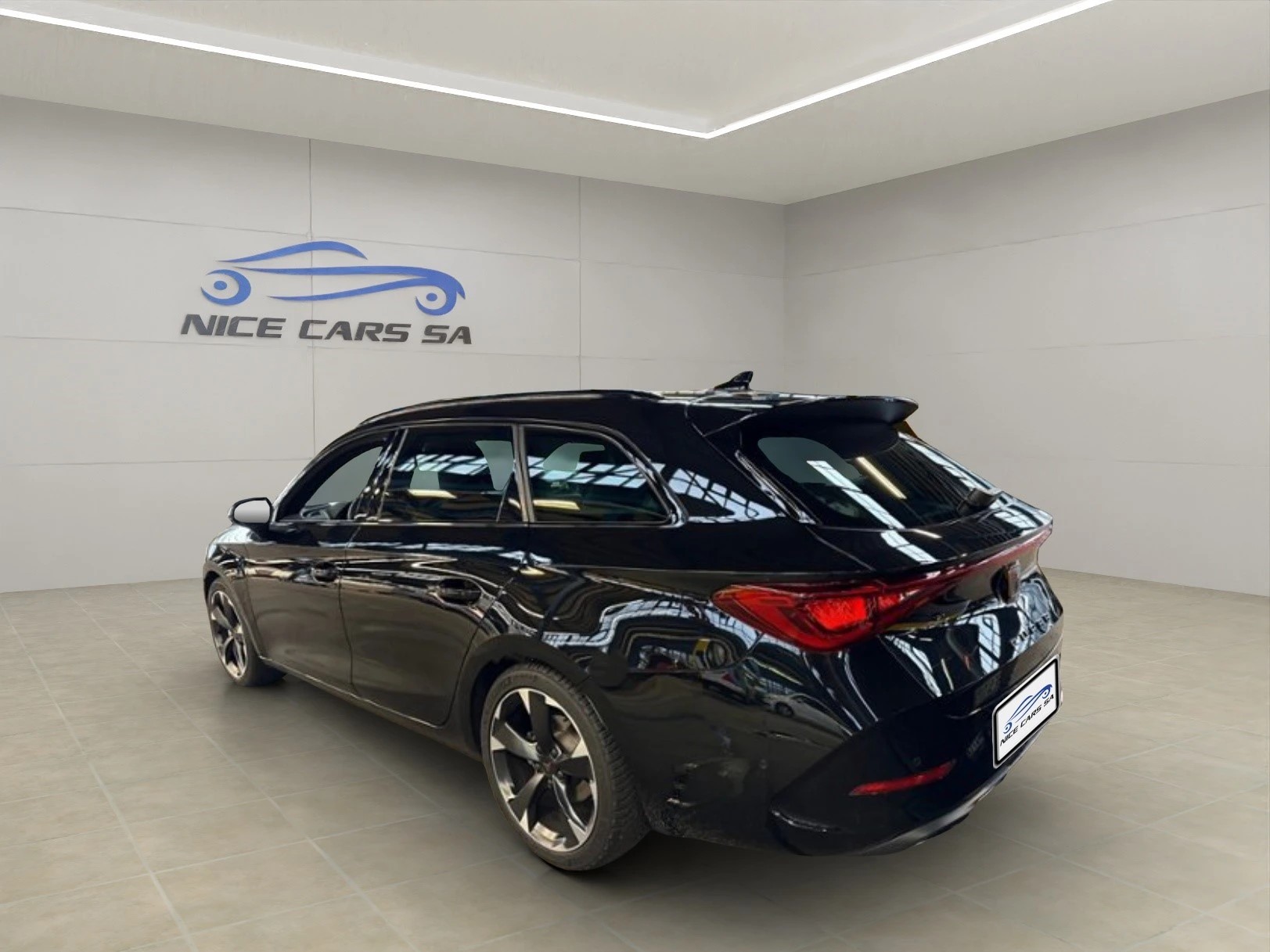 CUPRA LEON ST 2.0 TSI DSG-showroom-element-2