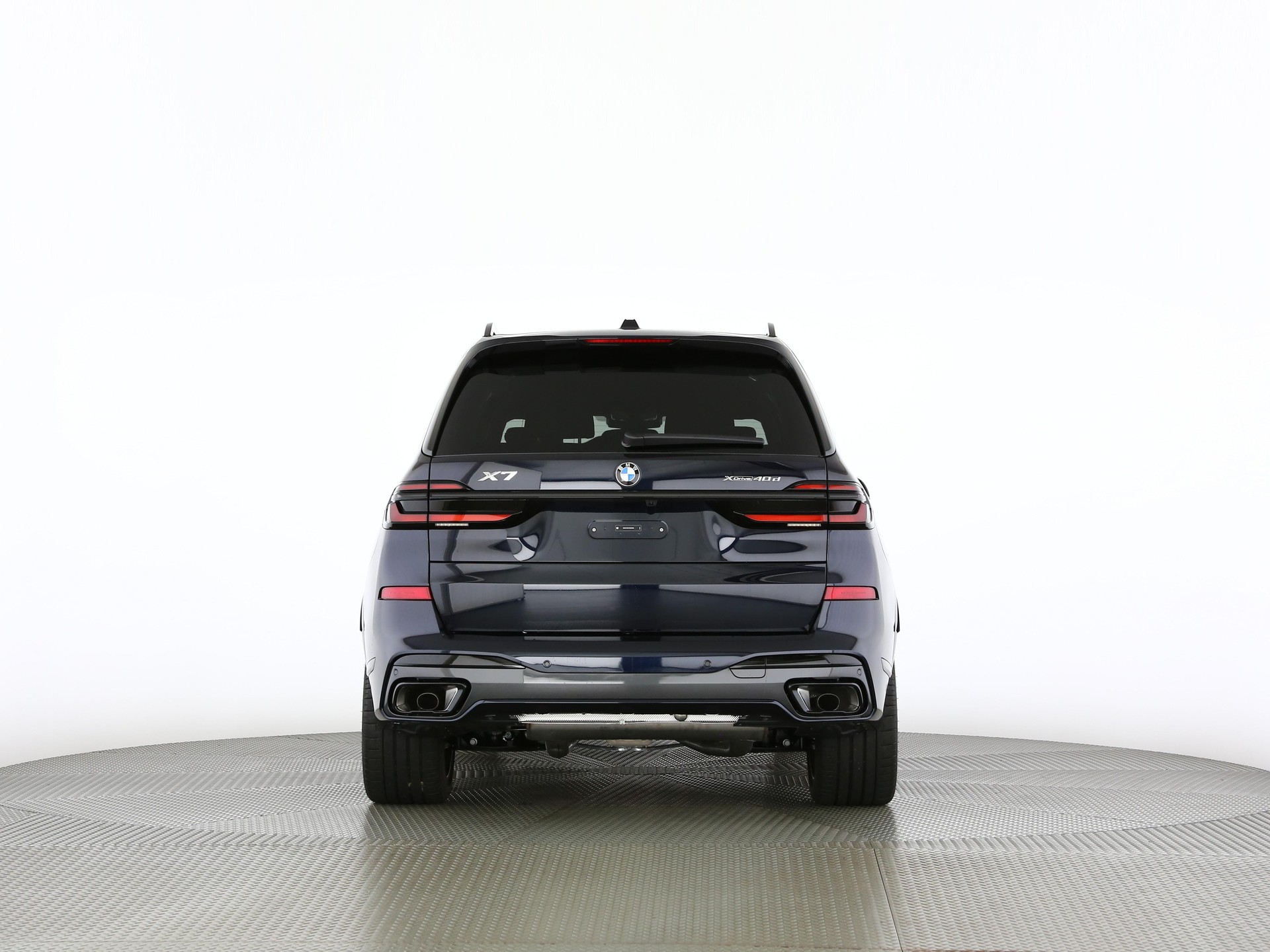 BMW X7 40d xDrive SAG-showroom-element-3