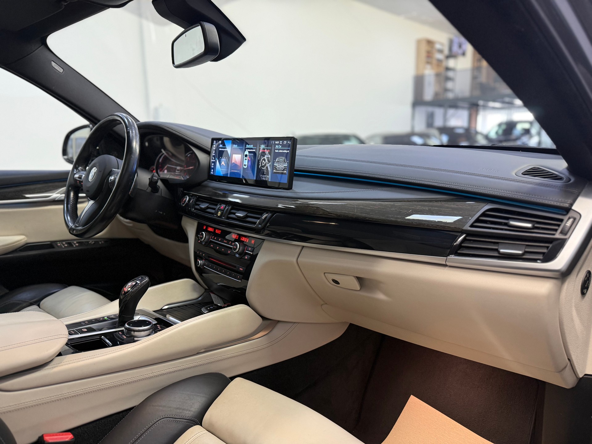 BMW X6 xDrive 30d M-Sport Steptronic-image-12
