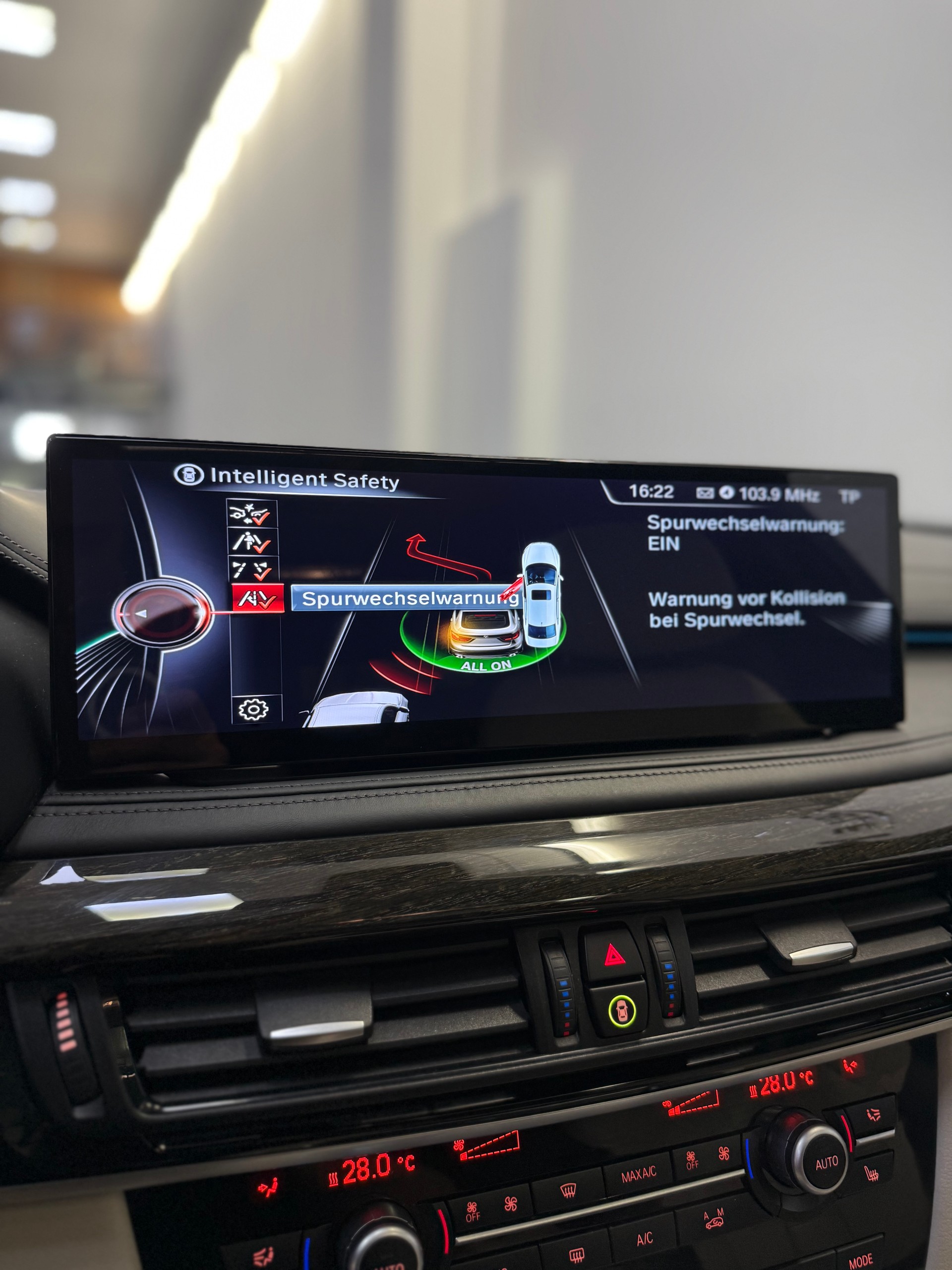 BMW X6 xDrive 30d M-Sport Steptronic-image-19