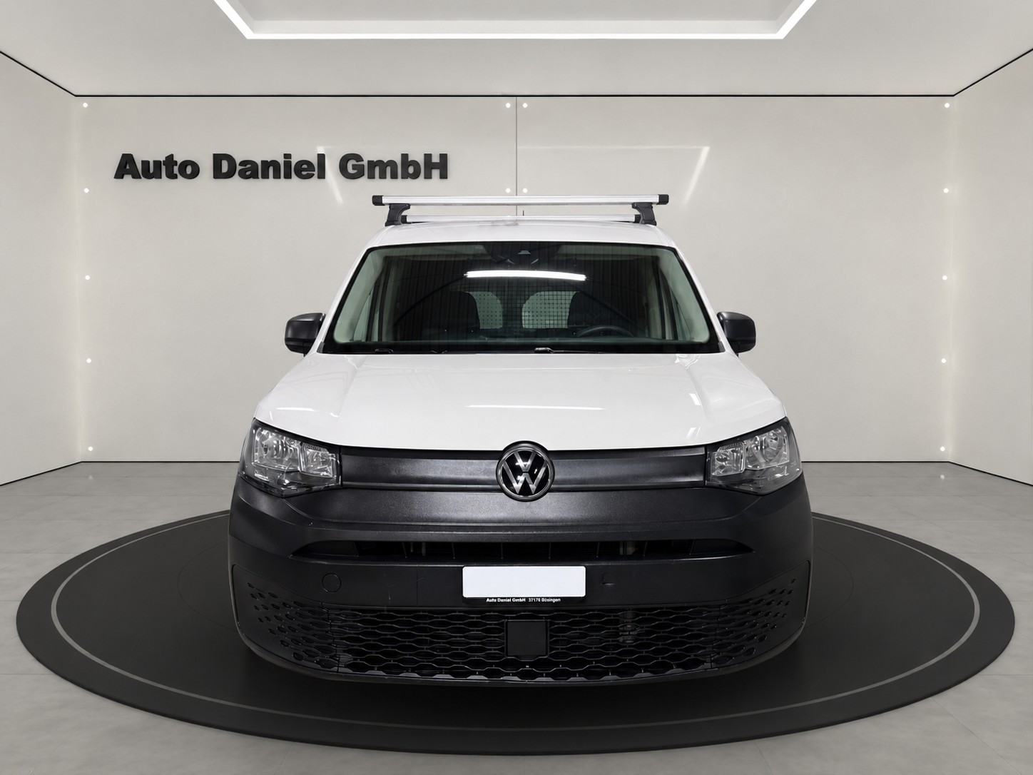 VW Caddy Cargo 1.5 TSI Entry-showroom-element-1
