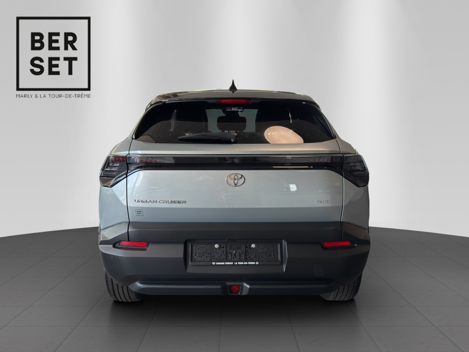 TOYOTA Urban Cruiser Premium AWD-showroom-element-3
