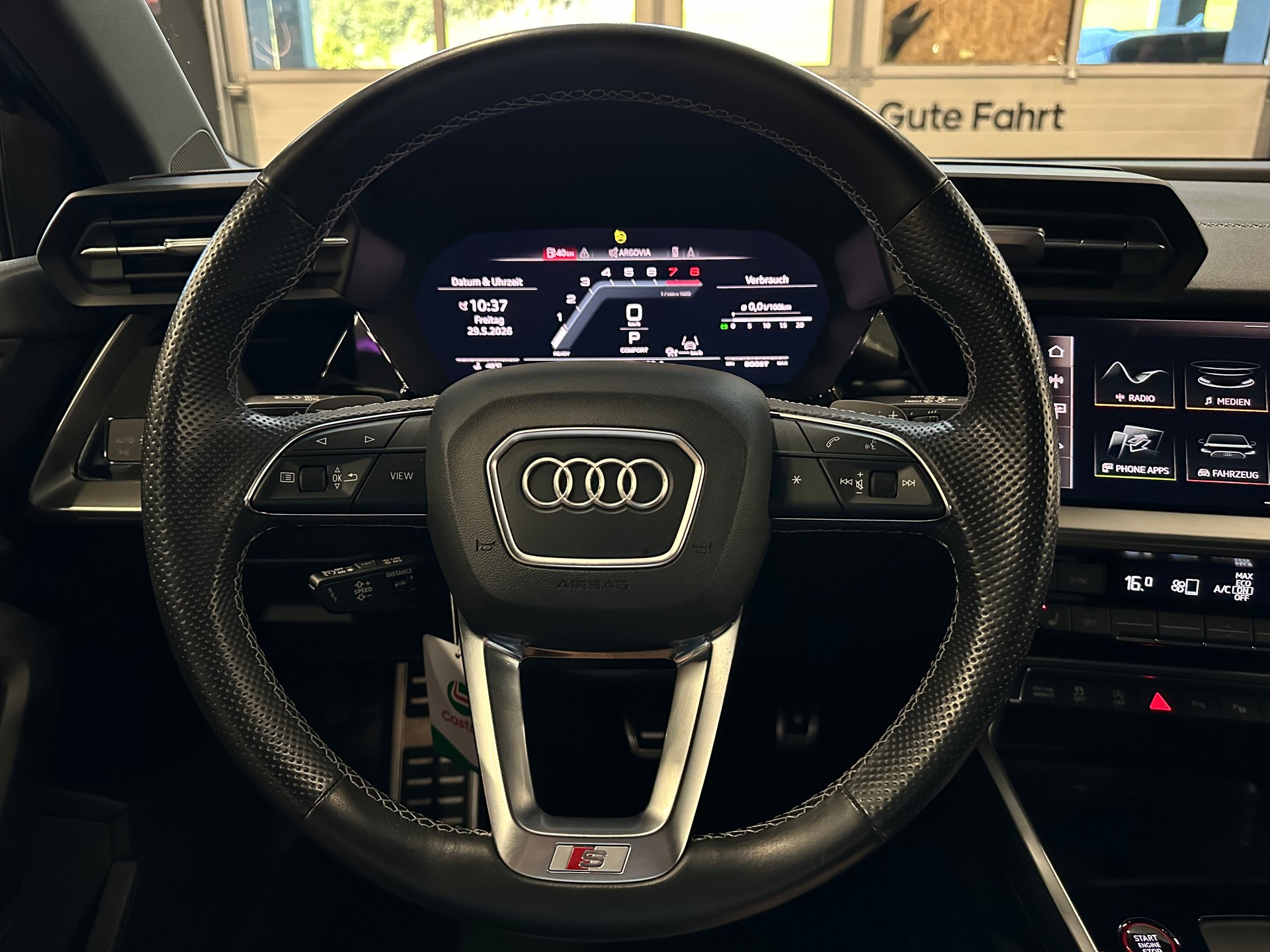 AUDI S3 Sportback 2.0 TFSI quattro S-tronic-image-10