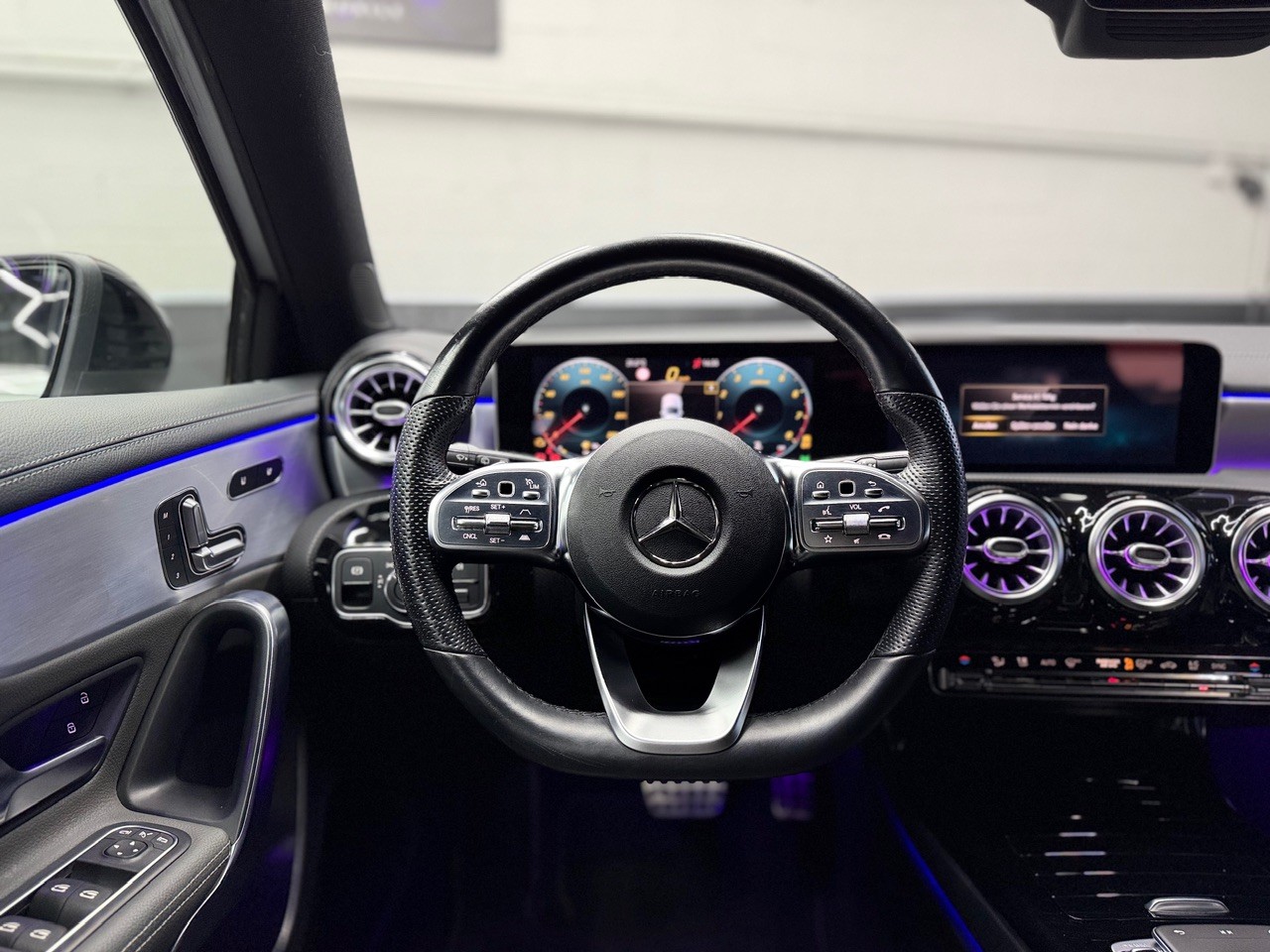 MERCEDES-BENZ A 250 4Matic AMG Line 4Matic 7G-DCT | 360° Kamera | ACC | Virtual Cockpit| Ambientebeleuchtung | Head-Up Display-image-16