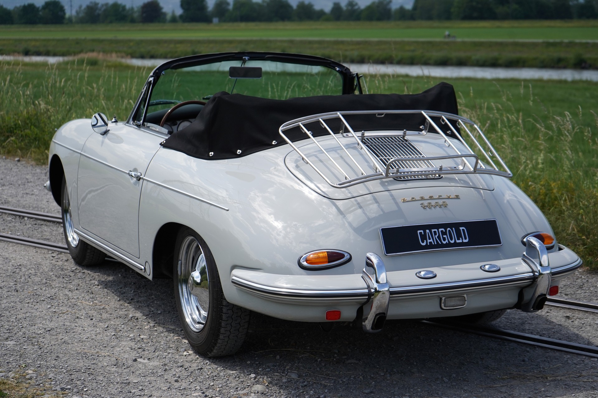 PORSCHE 356-image-28