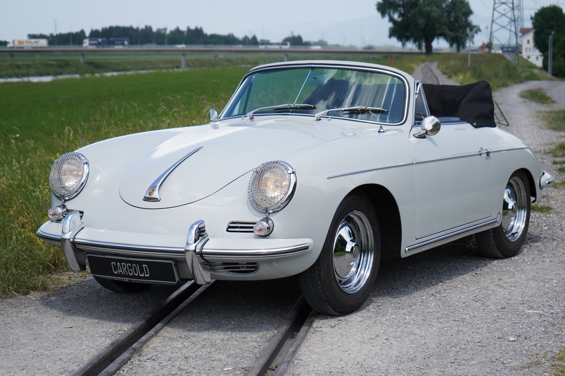 PORSCHE 356