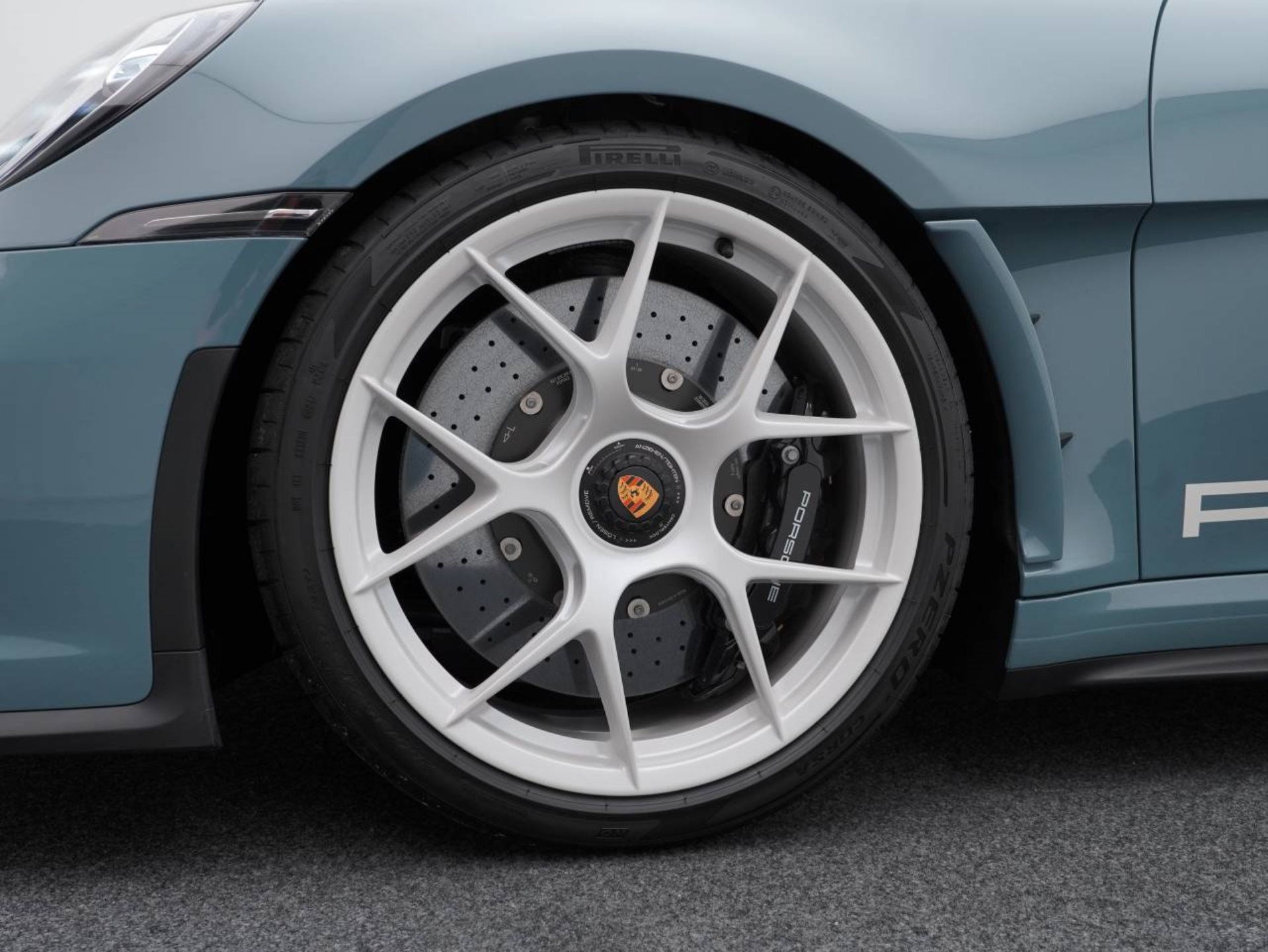 PORSCHE 911 S/T-image-10