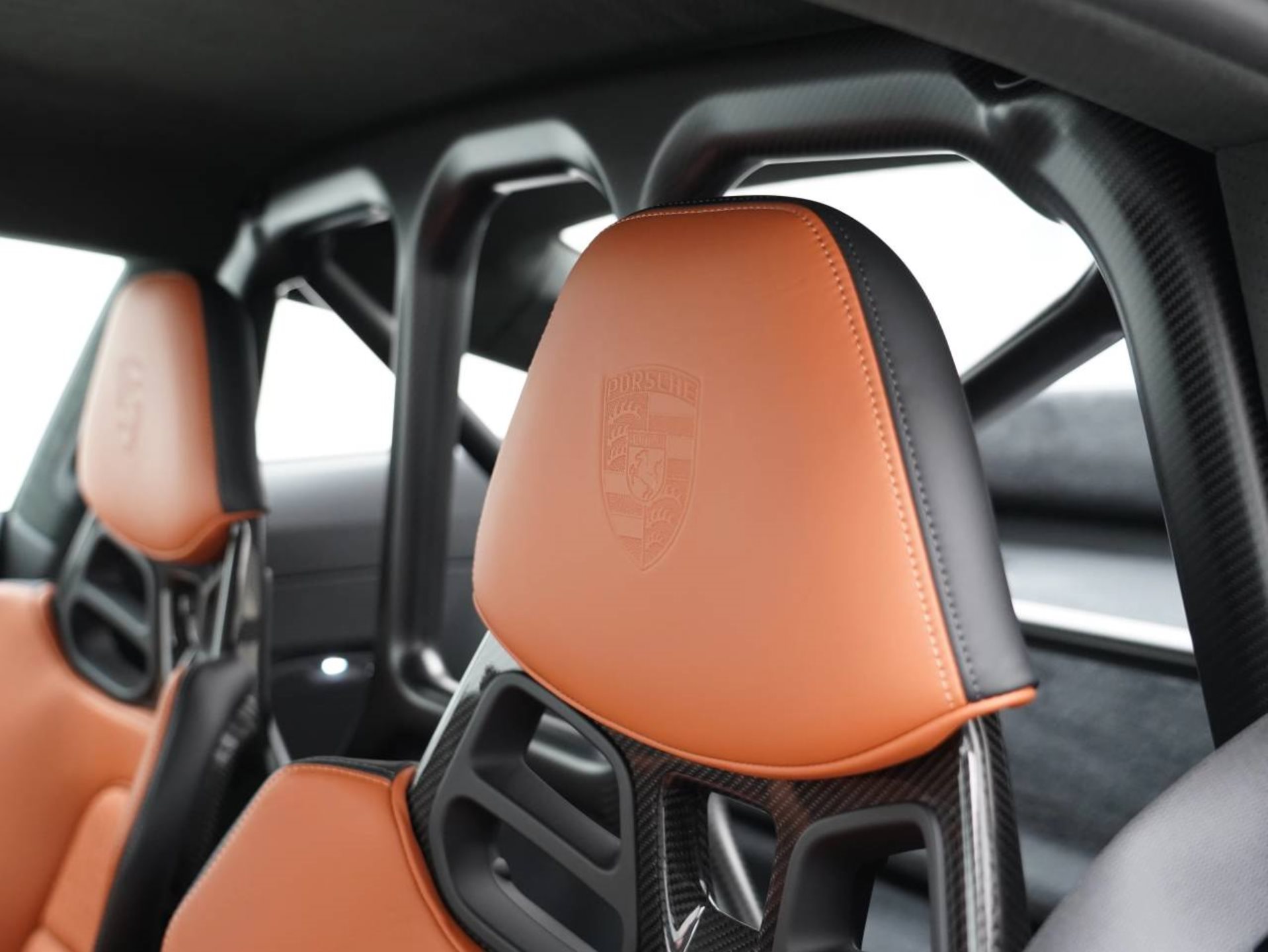 PORSCHE 911 S/T-image-30