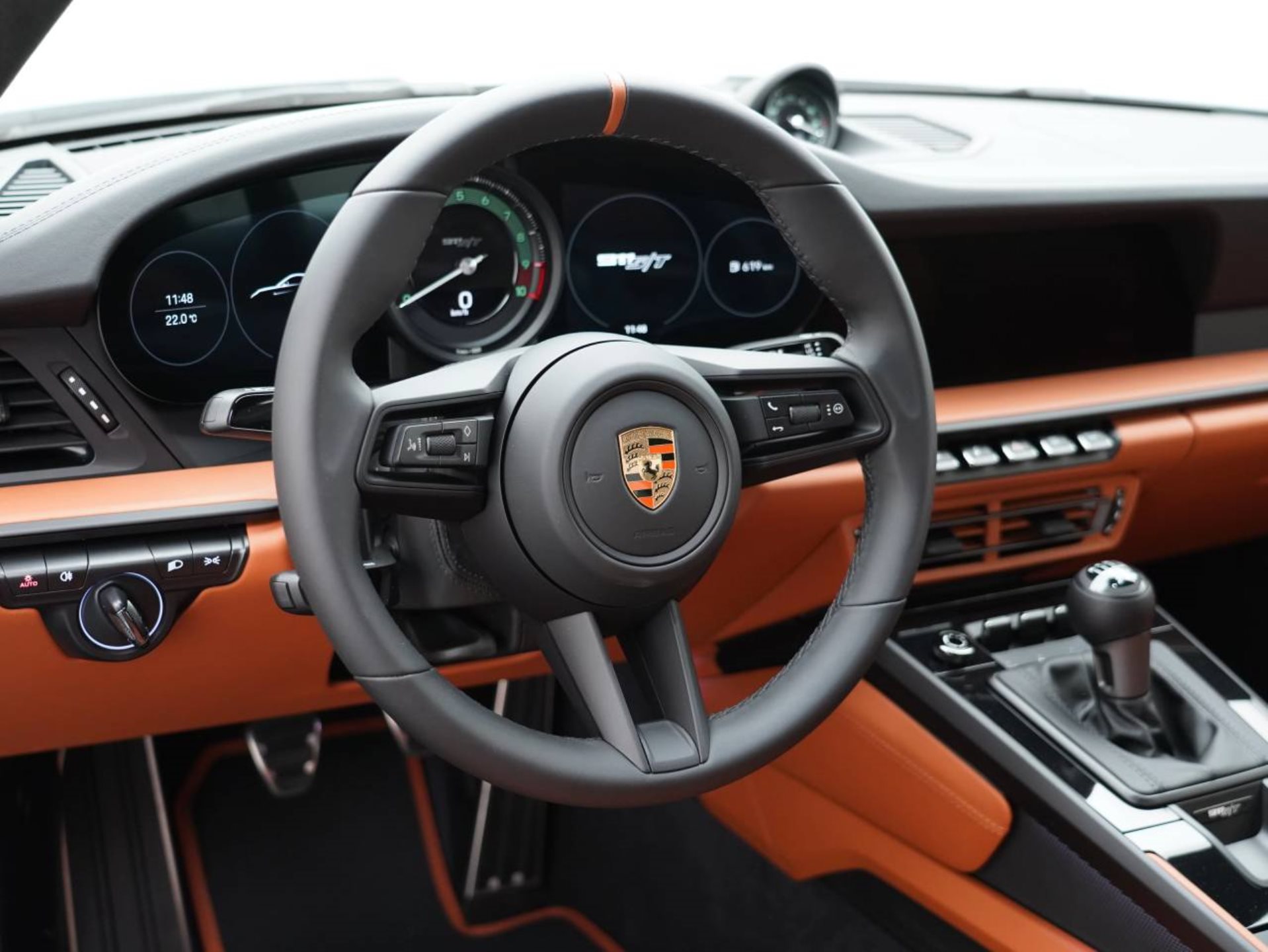 PORSCHE 911 S/T-image-15