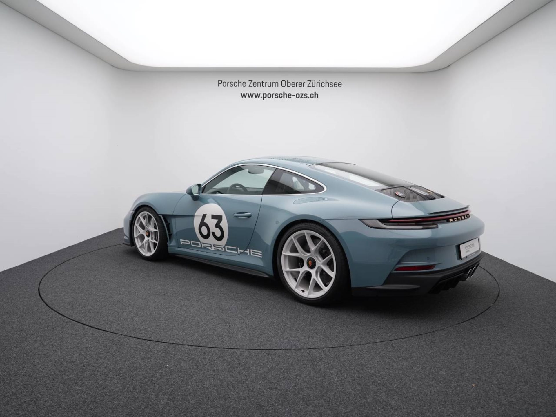 PORSCHE 911 S/T-showroom-element-2