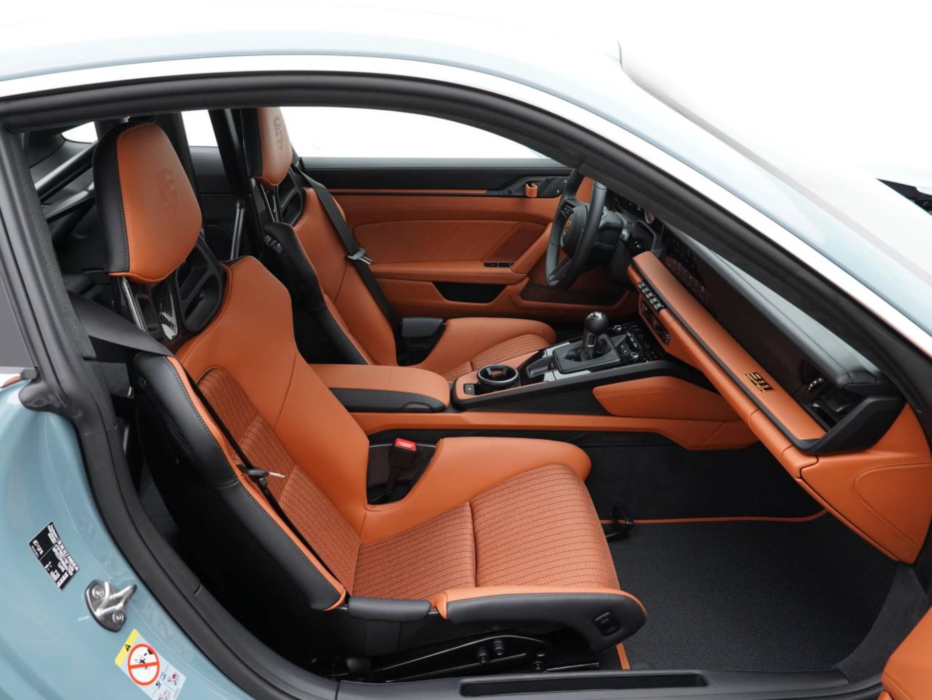 PORSCHE 911 S/T-image-24