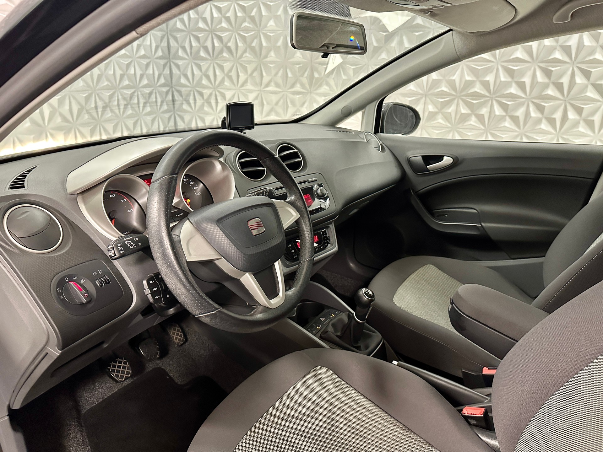 SEAT Ibiza 1.4 Sport-image-10