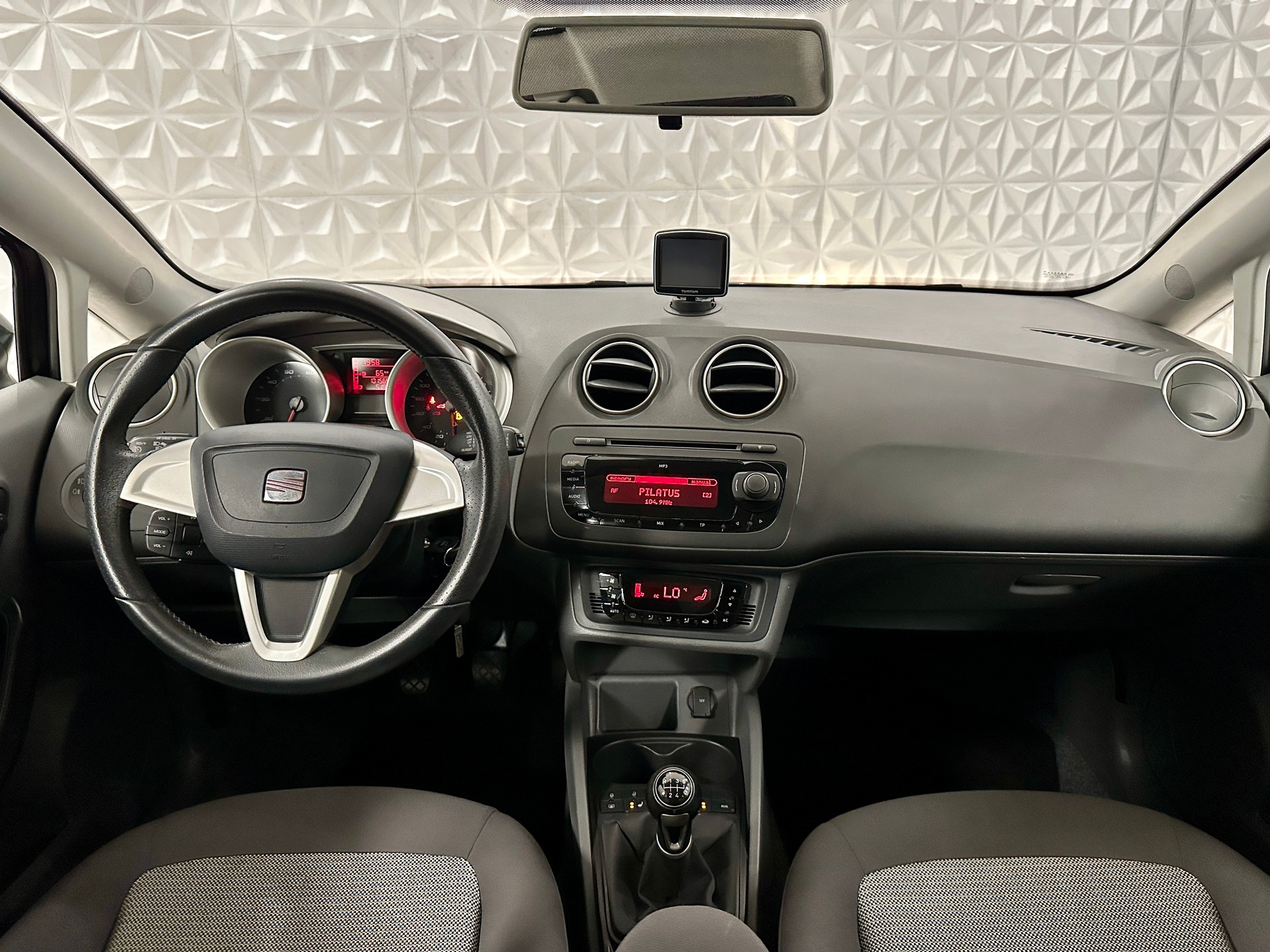 SEAT Ibiza 1.4 Sport-image-13