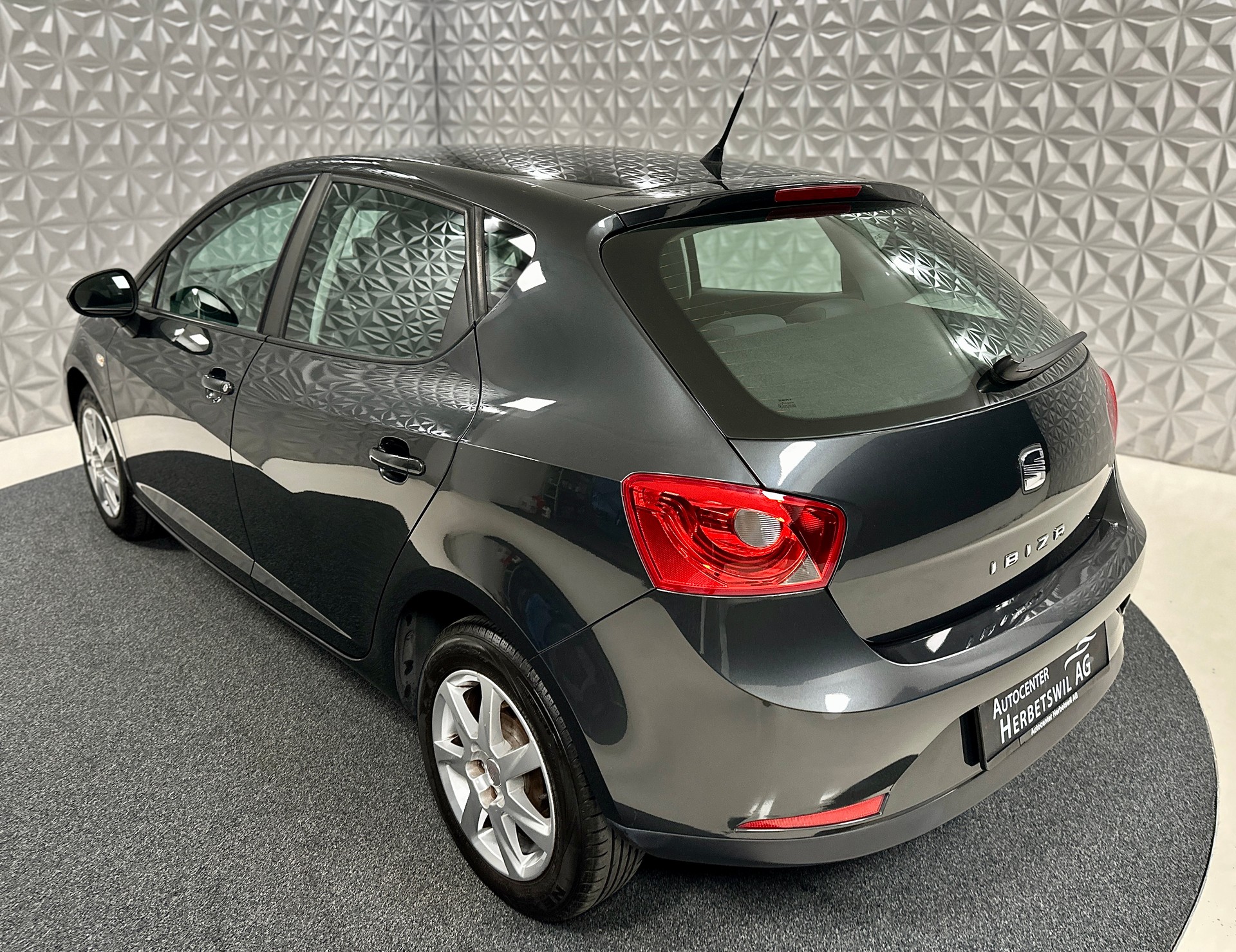 SEAT Ibiza 1.4 Sport-image-9