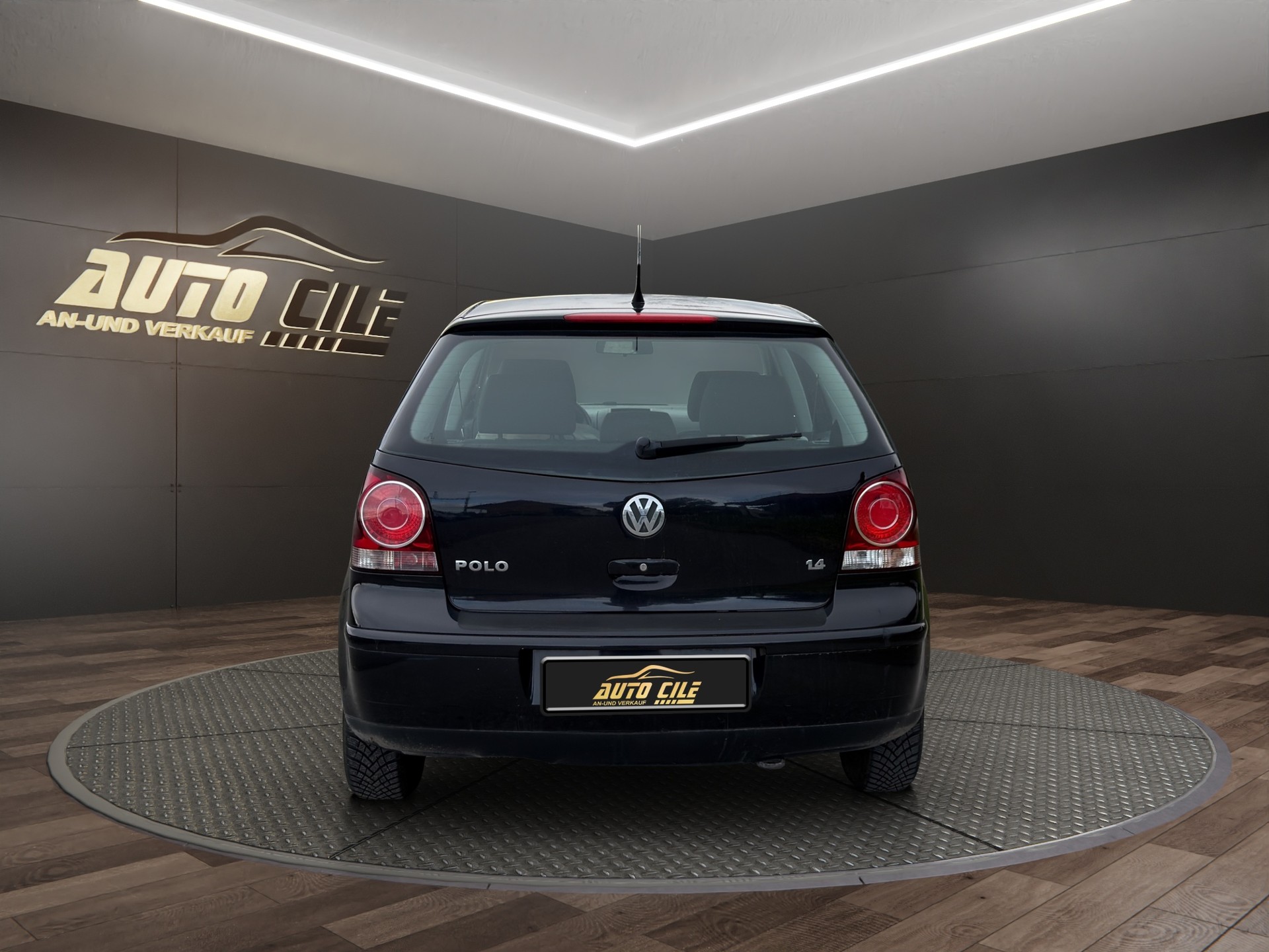 VW Polo 1.4 16V Highline-image-6