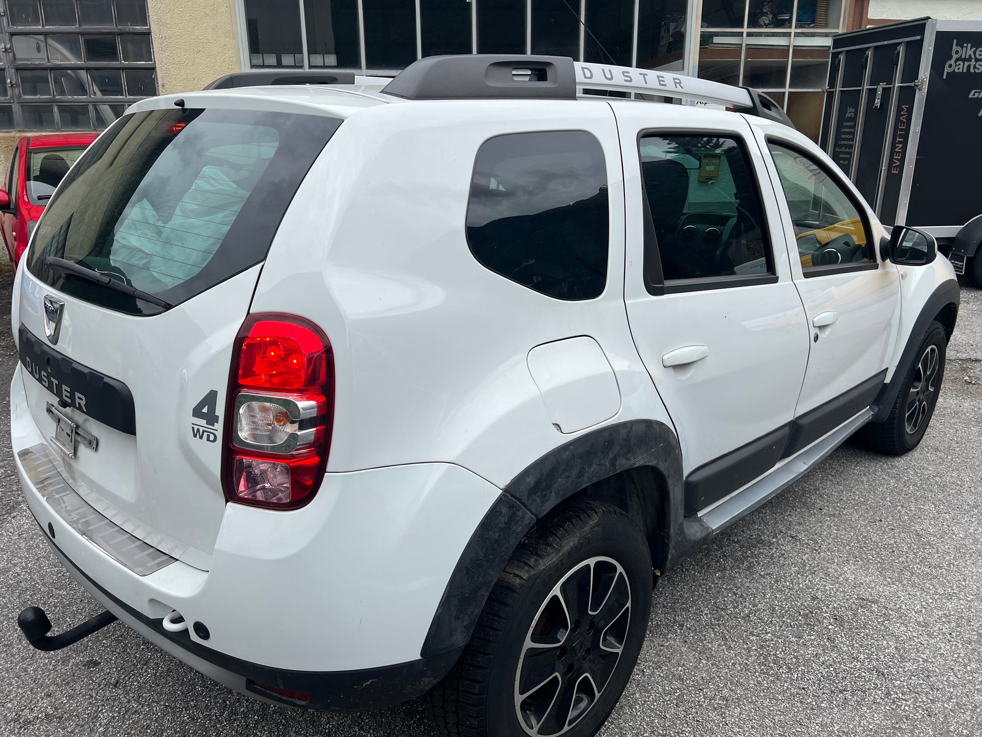 DACIA Duster 1.2 T Ambiance 4x4-image-2