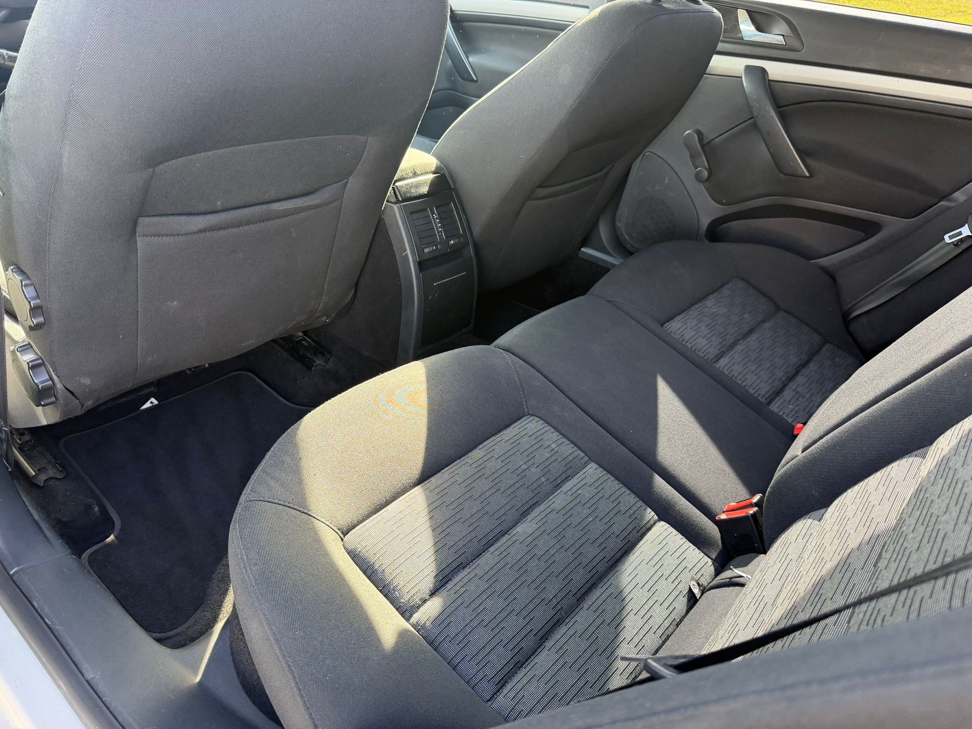 SKODA Octavia Combi 1.6 TDI Greenline-image-13