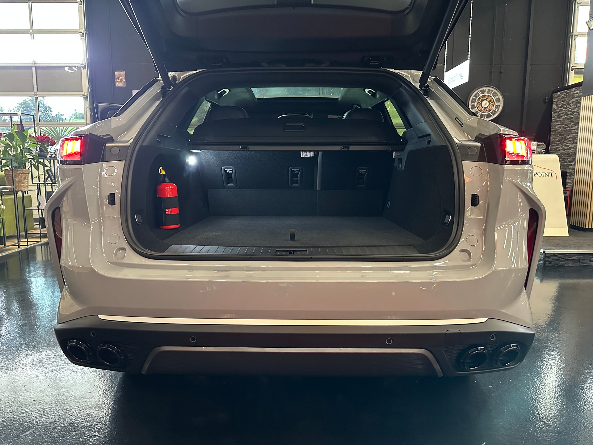 OMODA 9 PHEV SHS Exclusive AWD-image-14
