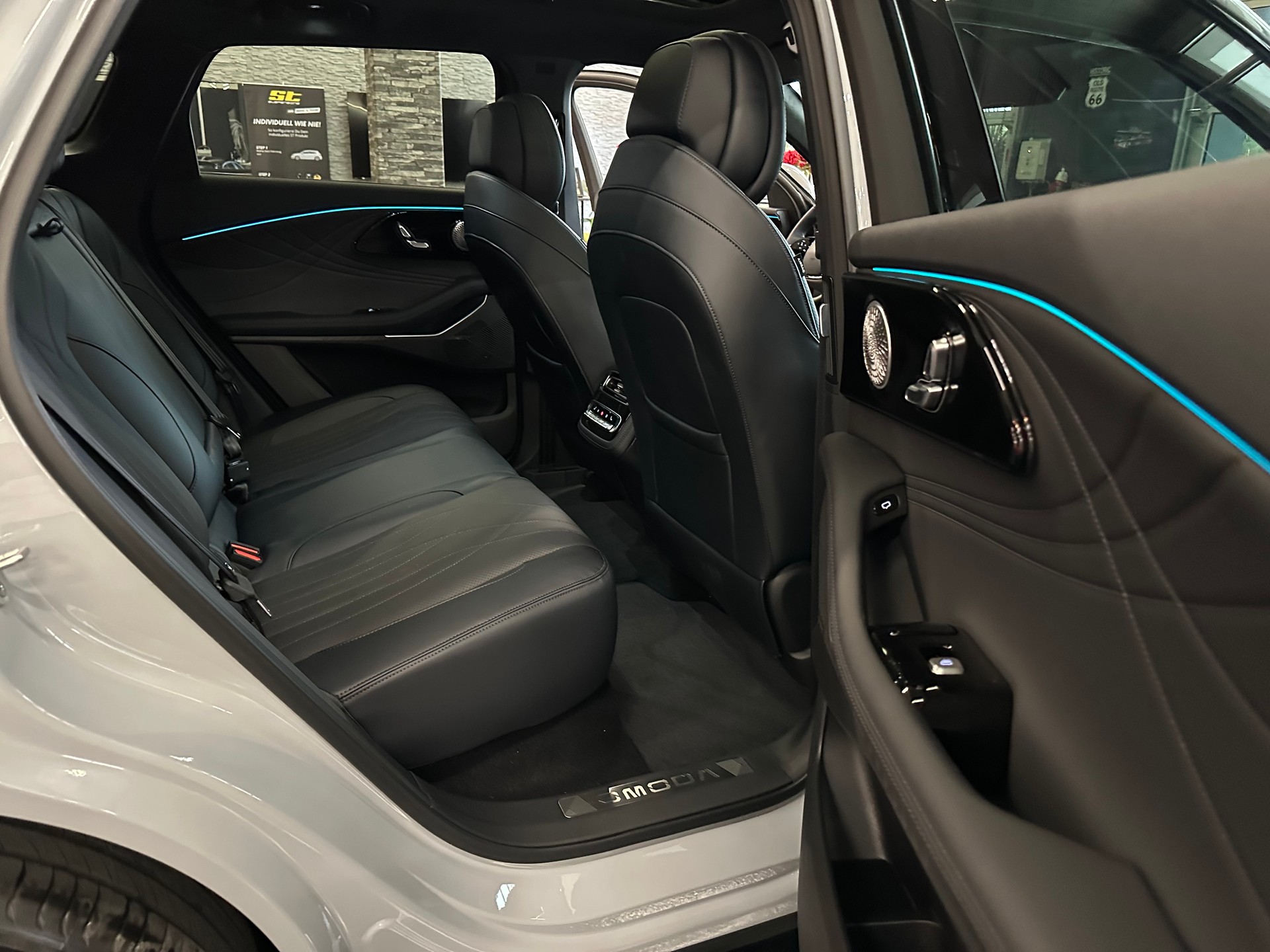 OMODA 9 PHEV SHS Exclusive AWD-image-12