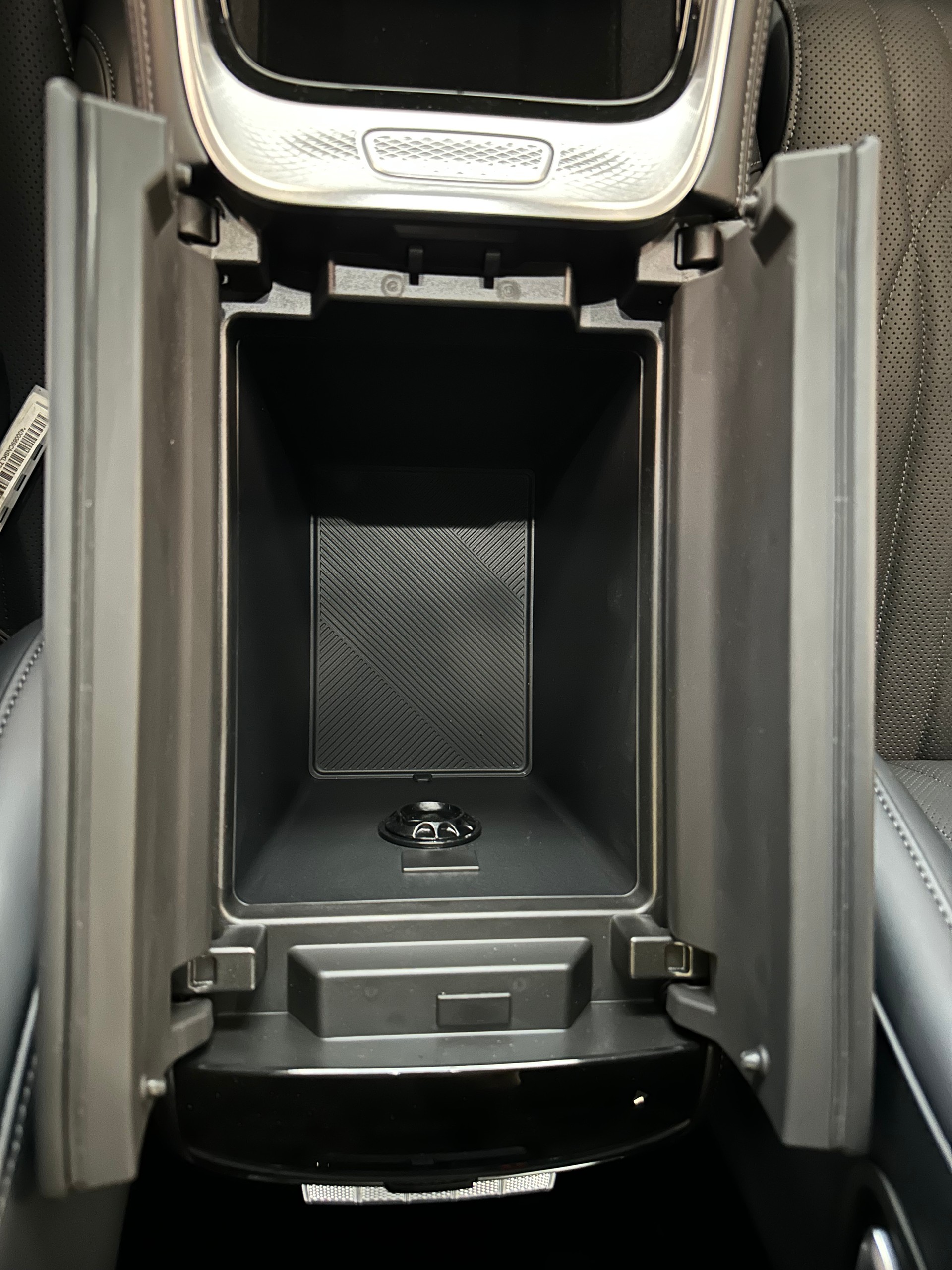 OMODA 9 PHEV SHS Exclusive AWD-image-22
