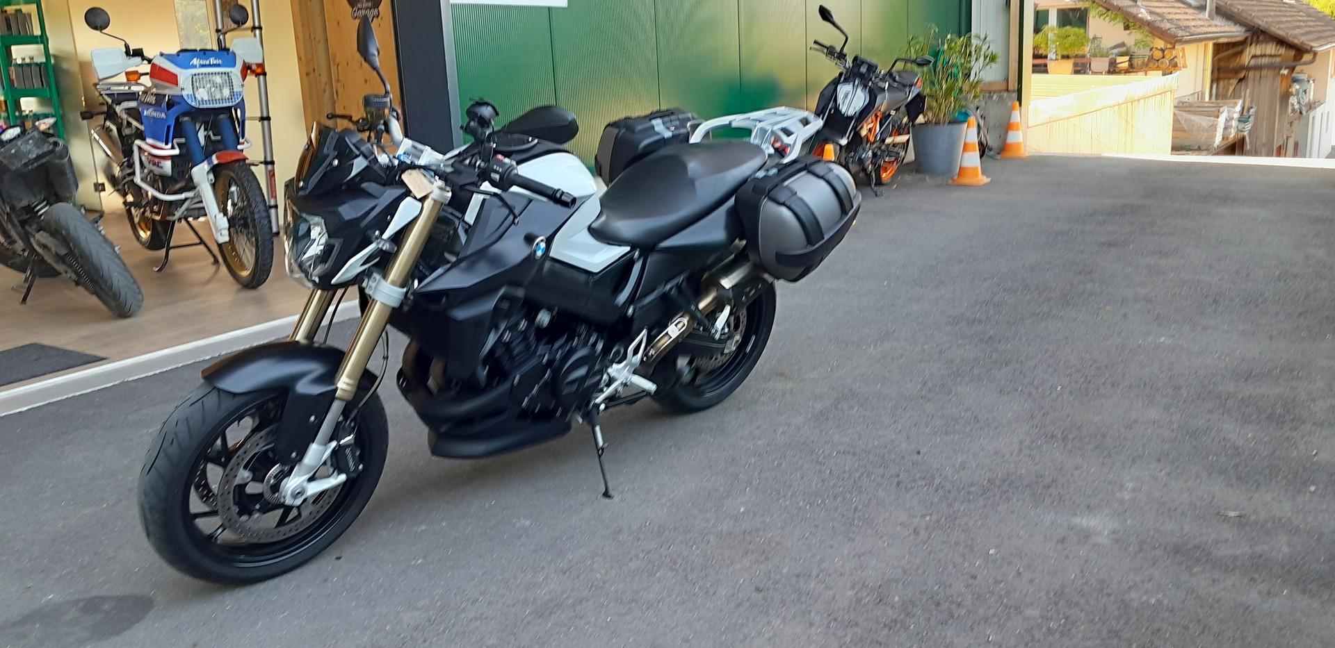 BMW F 800 R ABS-image-4