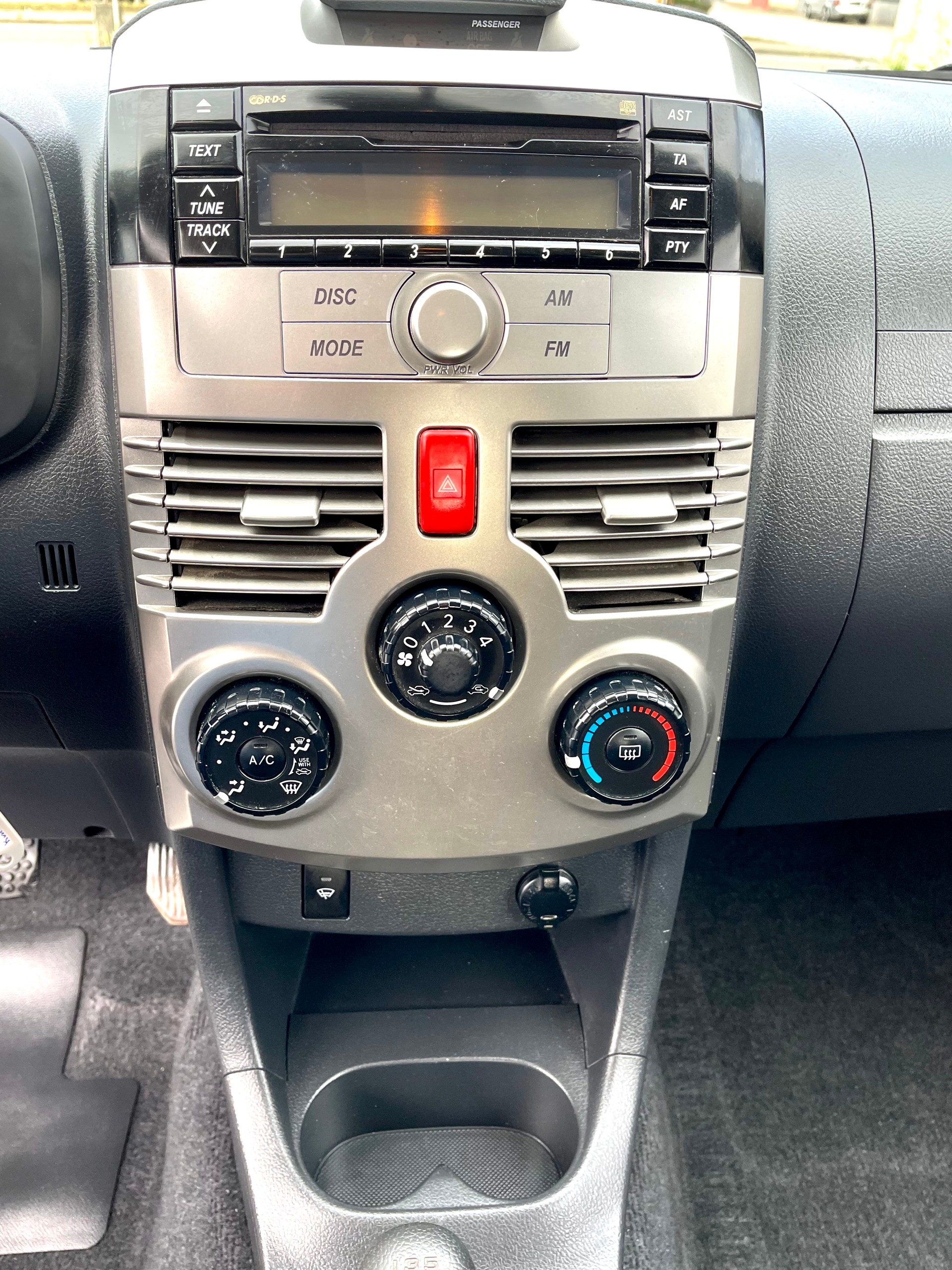 DAIHATSU Terios 1.5 16V SX Edition 100th Anniversary 4WD-image-10