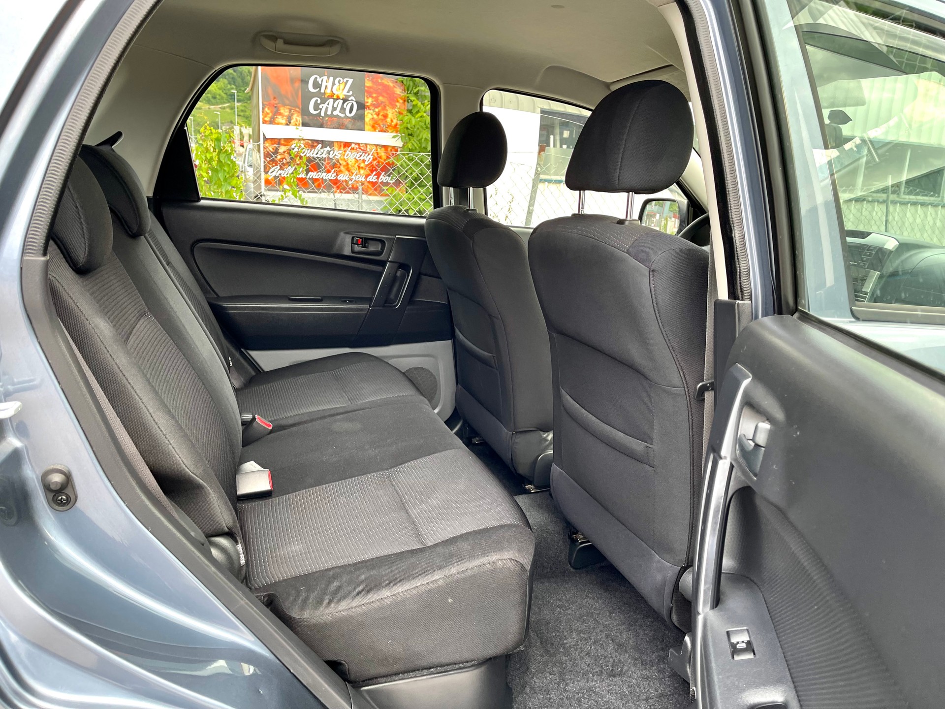 DAIHATSU Terios 1.5 16V SX Edition 100th Anniversary 4WD-image-4