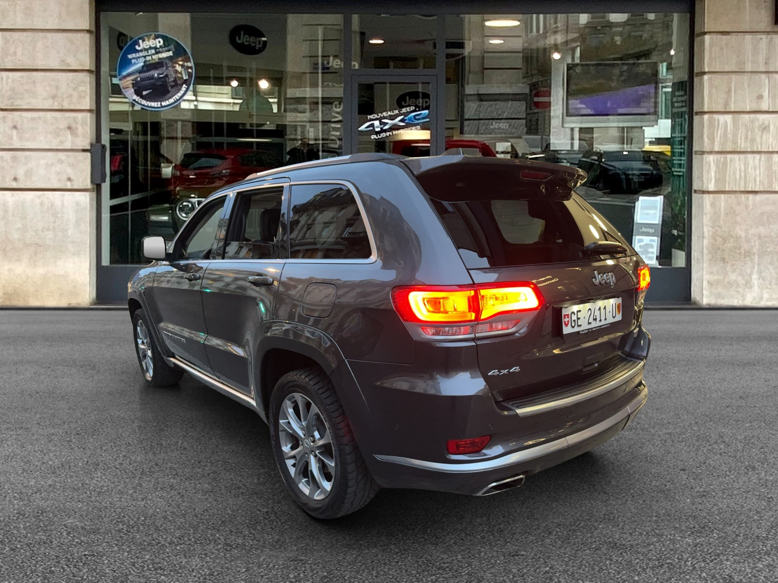 JEEP Grand Cherokee 3.0 CRD Summit Automatic-showroom-element-3