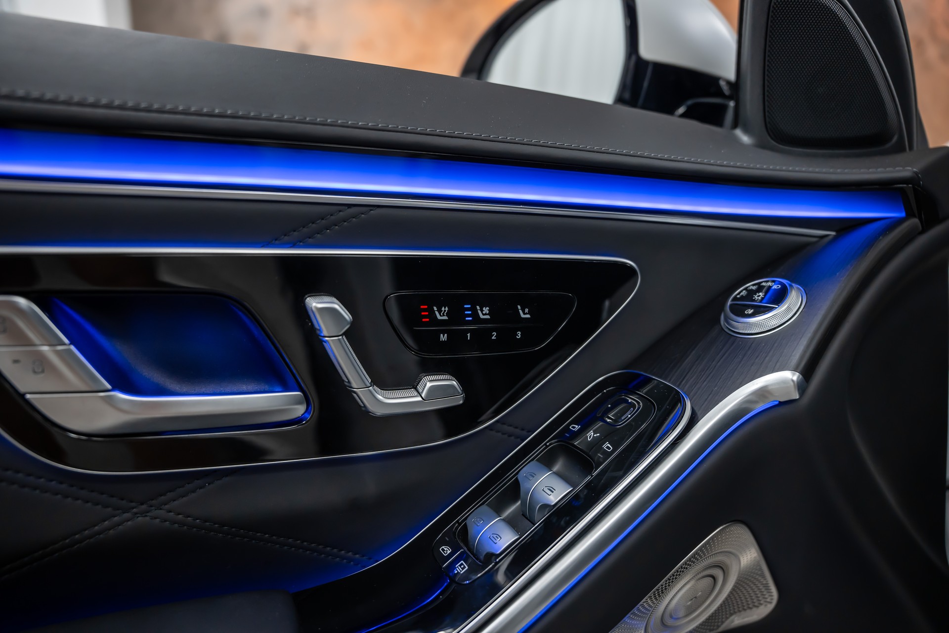 MERCEDES-BENZ S63 AMG E Performance 4Matic Lang Sonderedition *Manufaktur*Keramik*Magno*Fond-TV*-image-23
