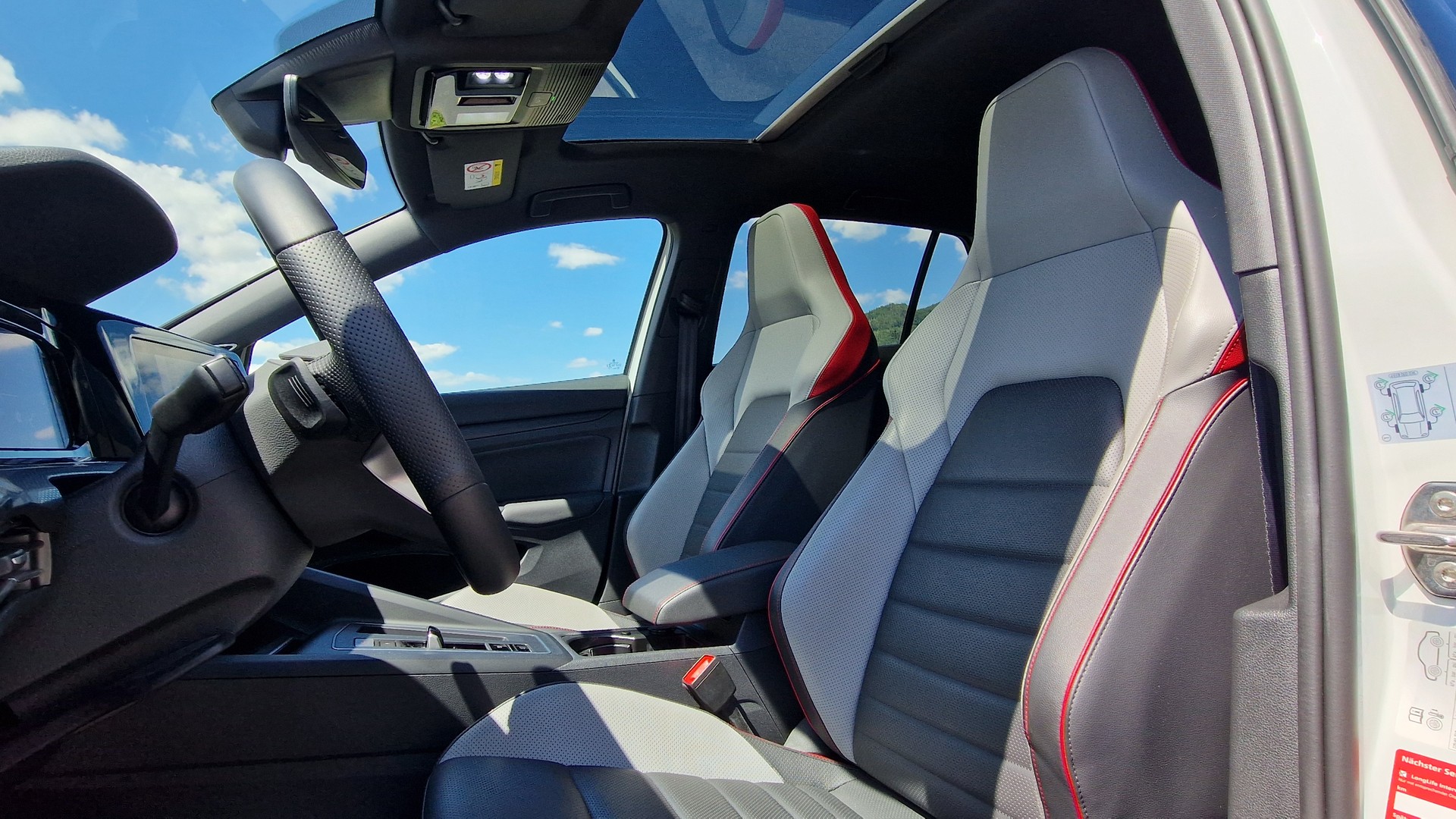 VW Golf 2.0 TSI GTI DSG-image-7