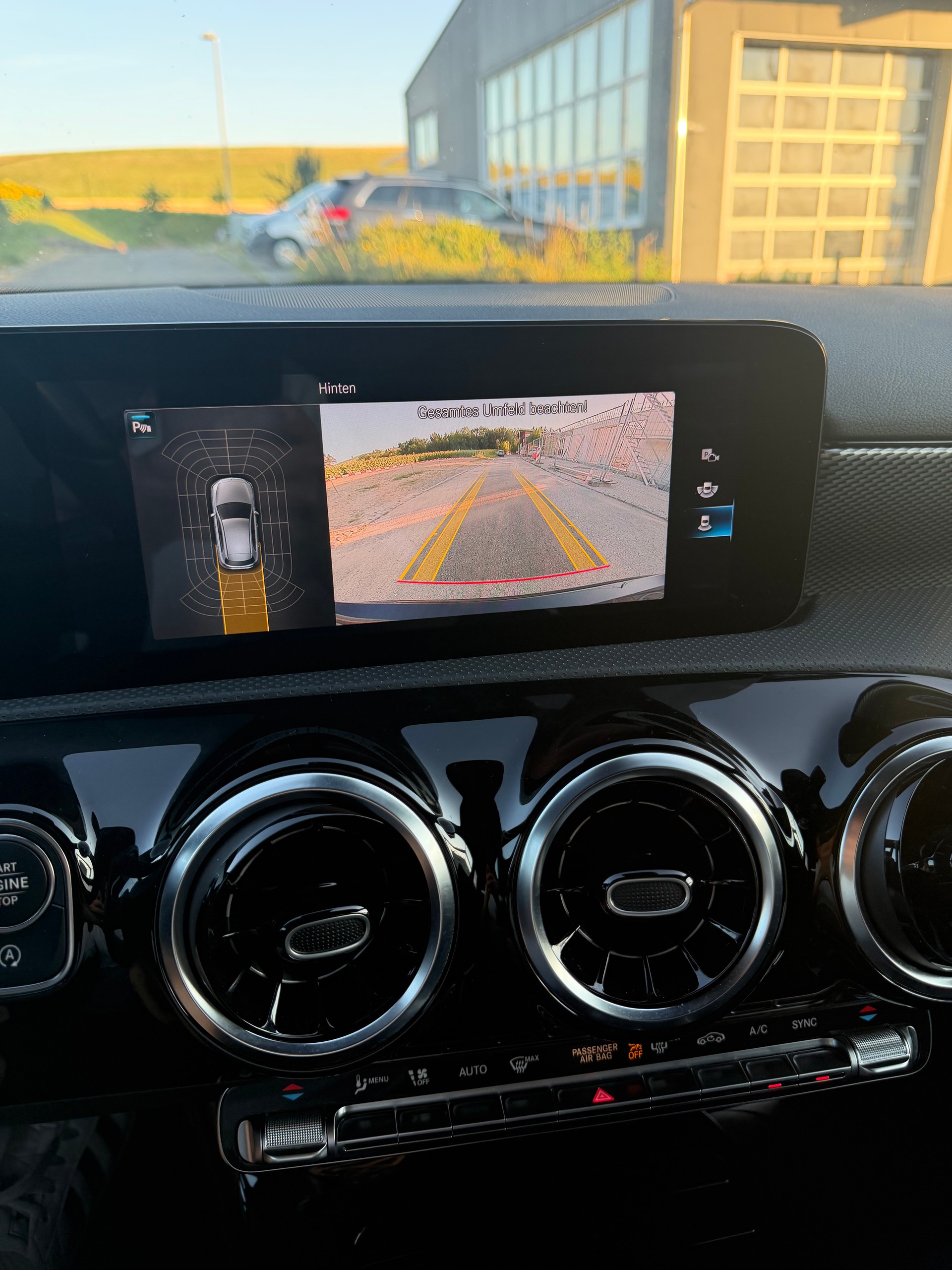 MERCEDES-BENZ A 180 Night Star 7G-DCT-image-11