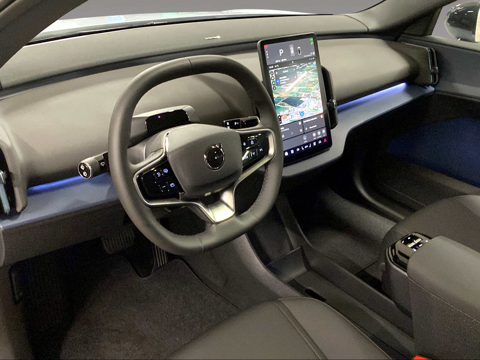 VOLVO EX30 E60 69kWh Twin Ultra-image-8