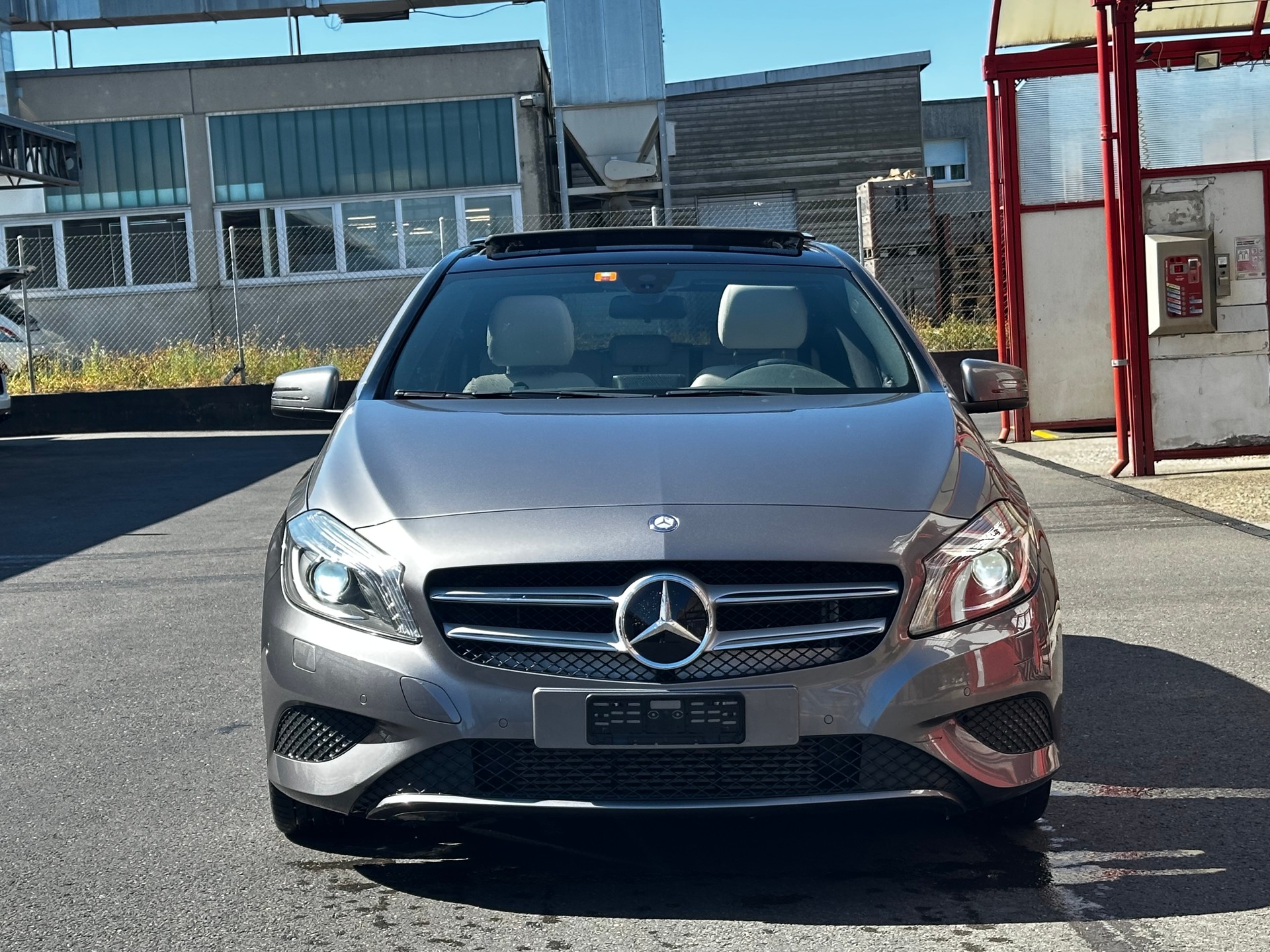 MERCEDES-BENZ A 180 CDI Style 7G-DCT-showroom-element-1