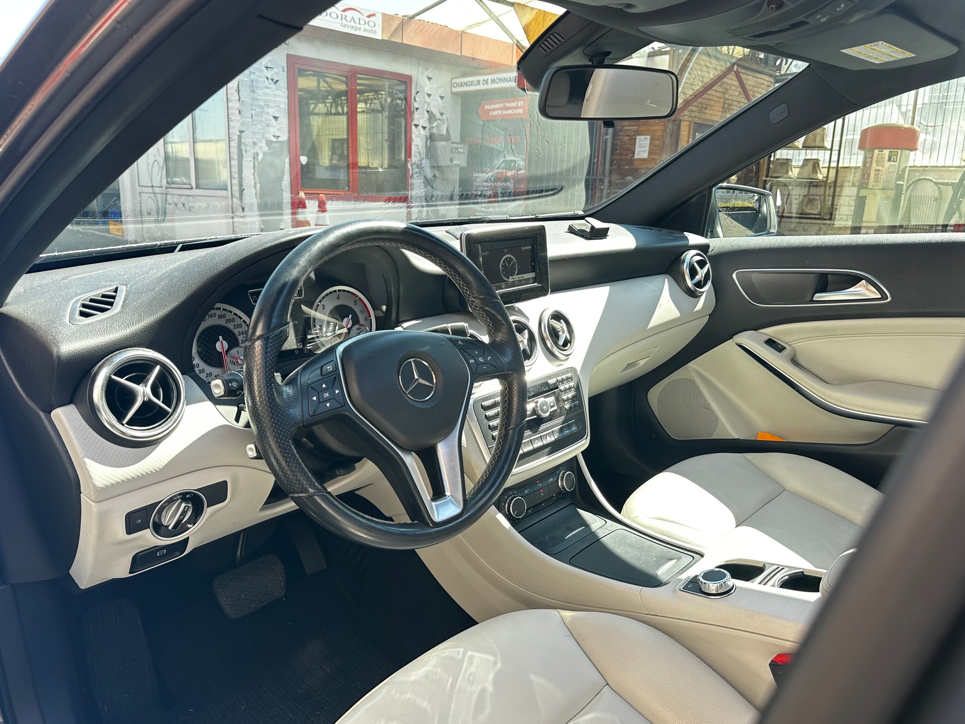 MERCEDES-BENZ A 180 CDI Style 7G-DCT-image-8
