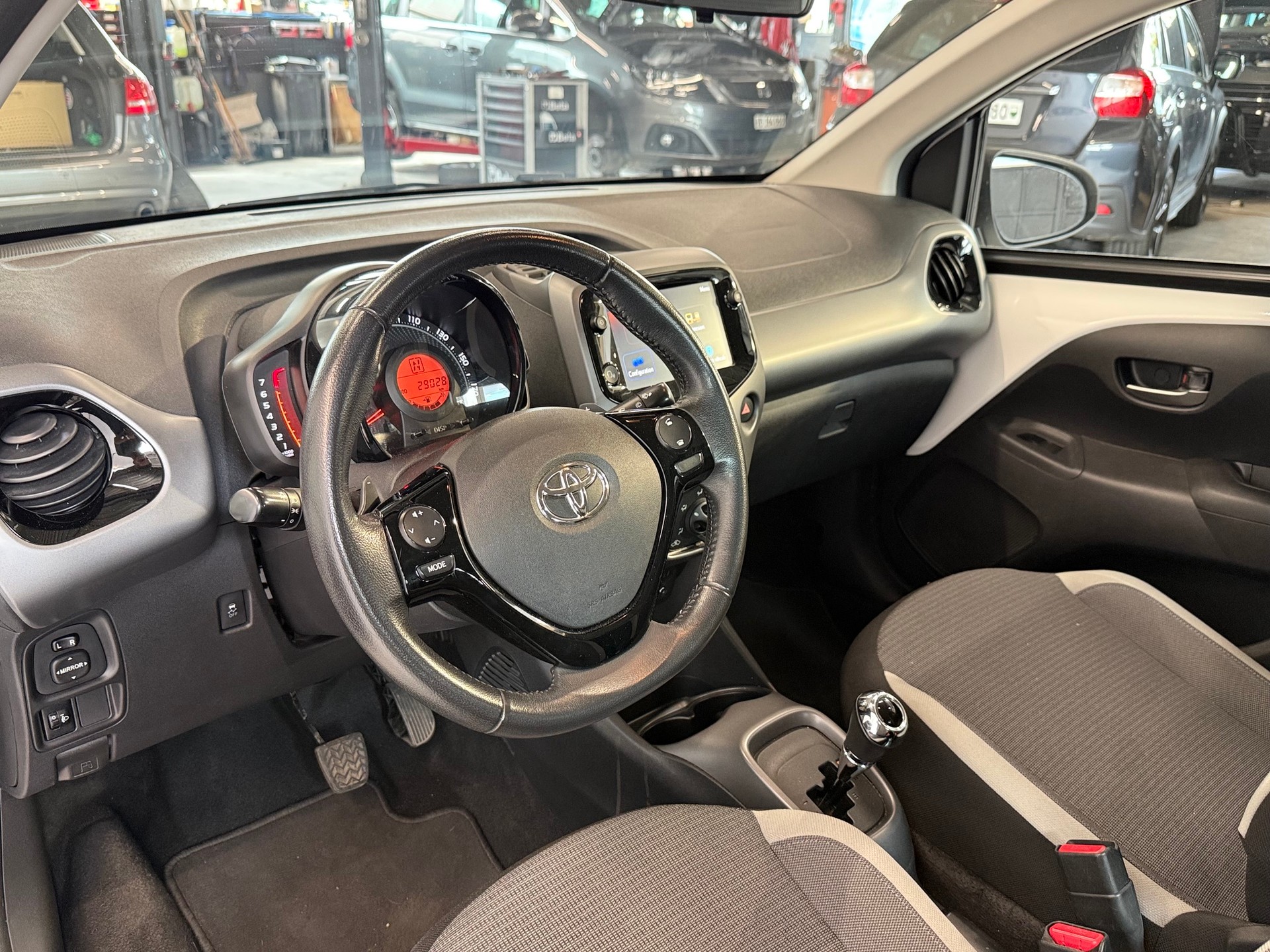 TOYOTA Aygo 1.0 VVT-i X-shift Trend-image-10