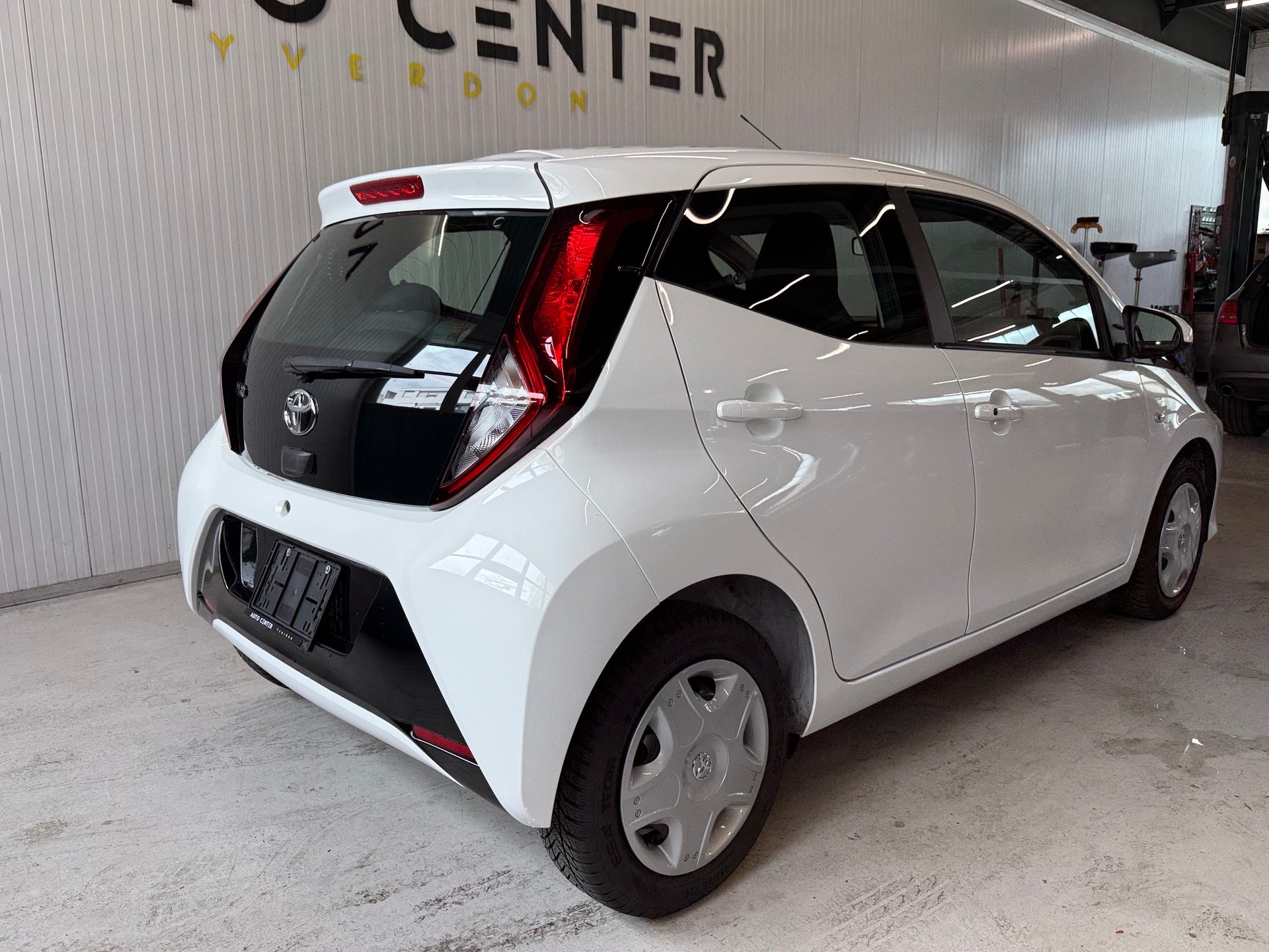 TOYOTA Aygo 1.0 VVT-i X-shift Trend-showroom-element-2